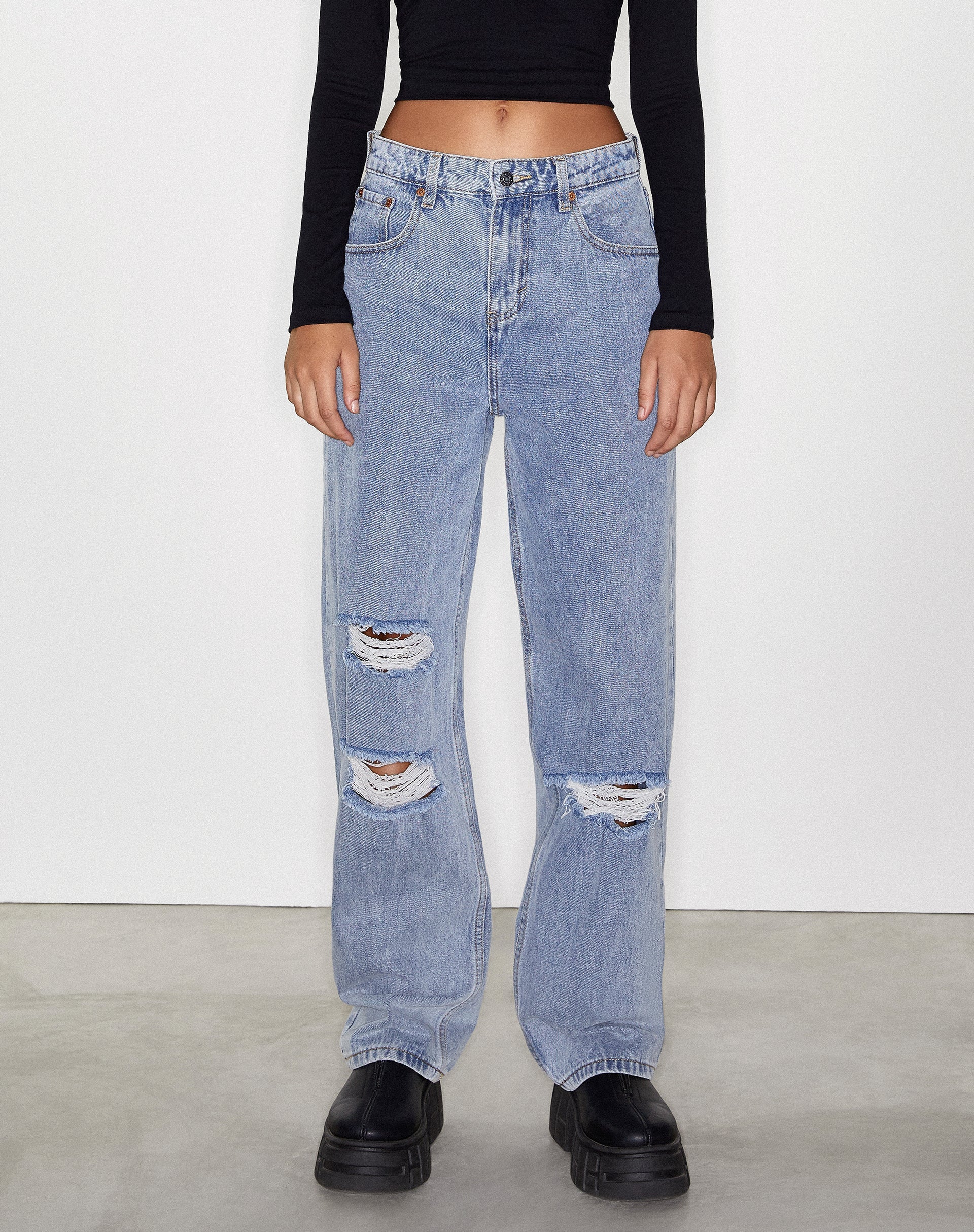 image de Rips Parallel Jean in Light Wash