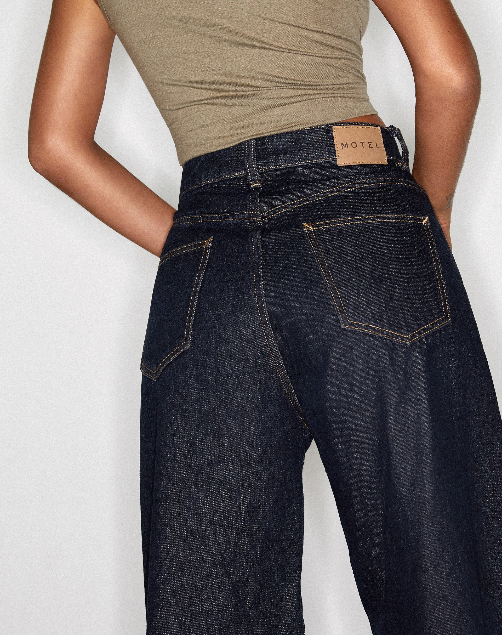 image de Parallel Jeans en Deep Indigo