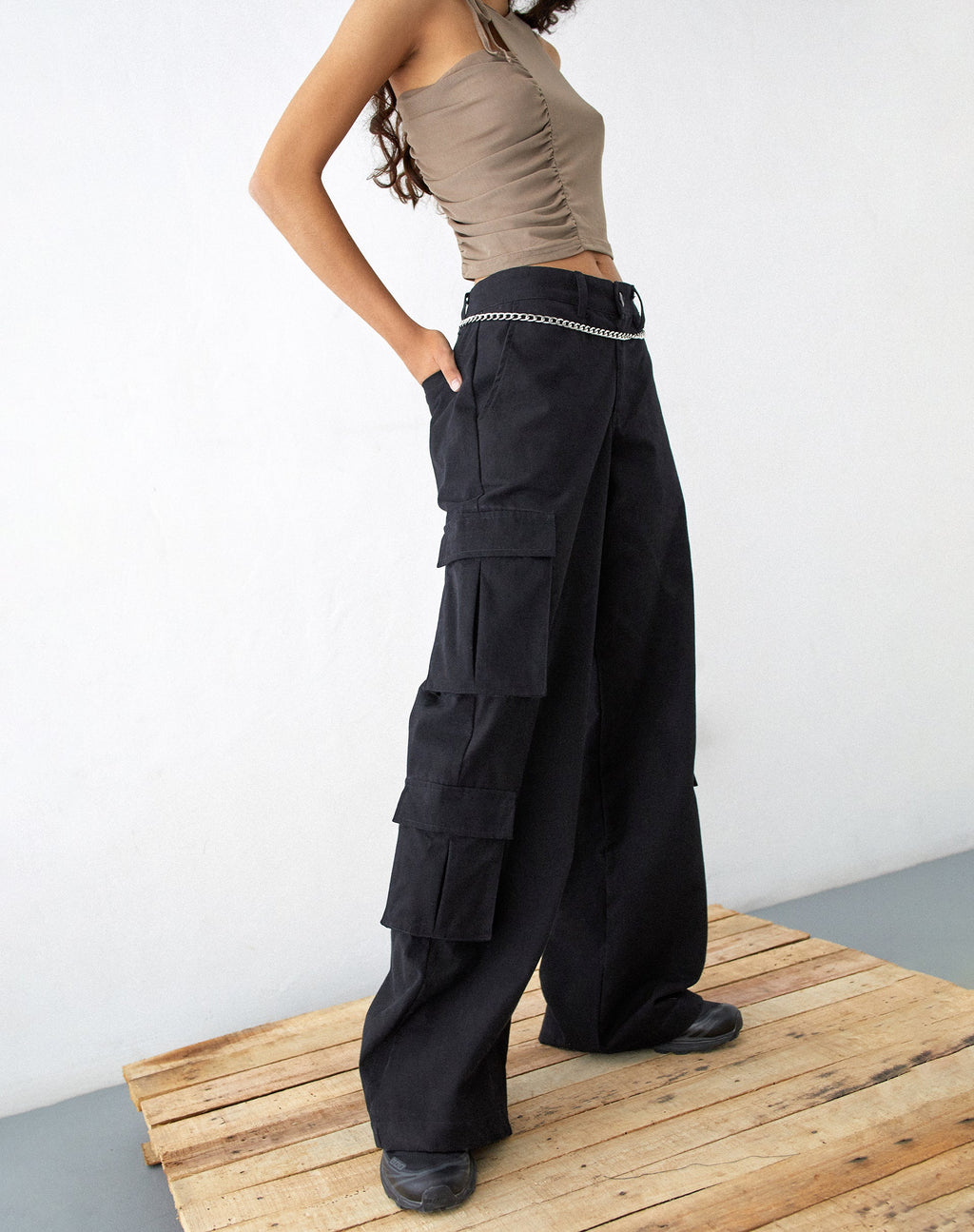 Pantalon large MOTEL X JACQUIE Shan en noir