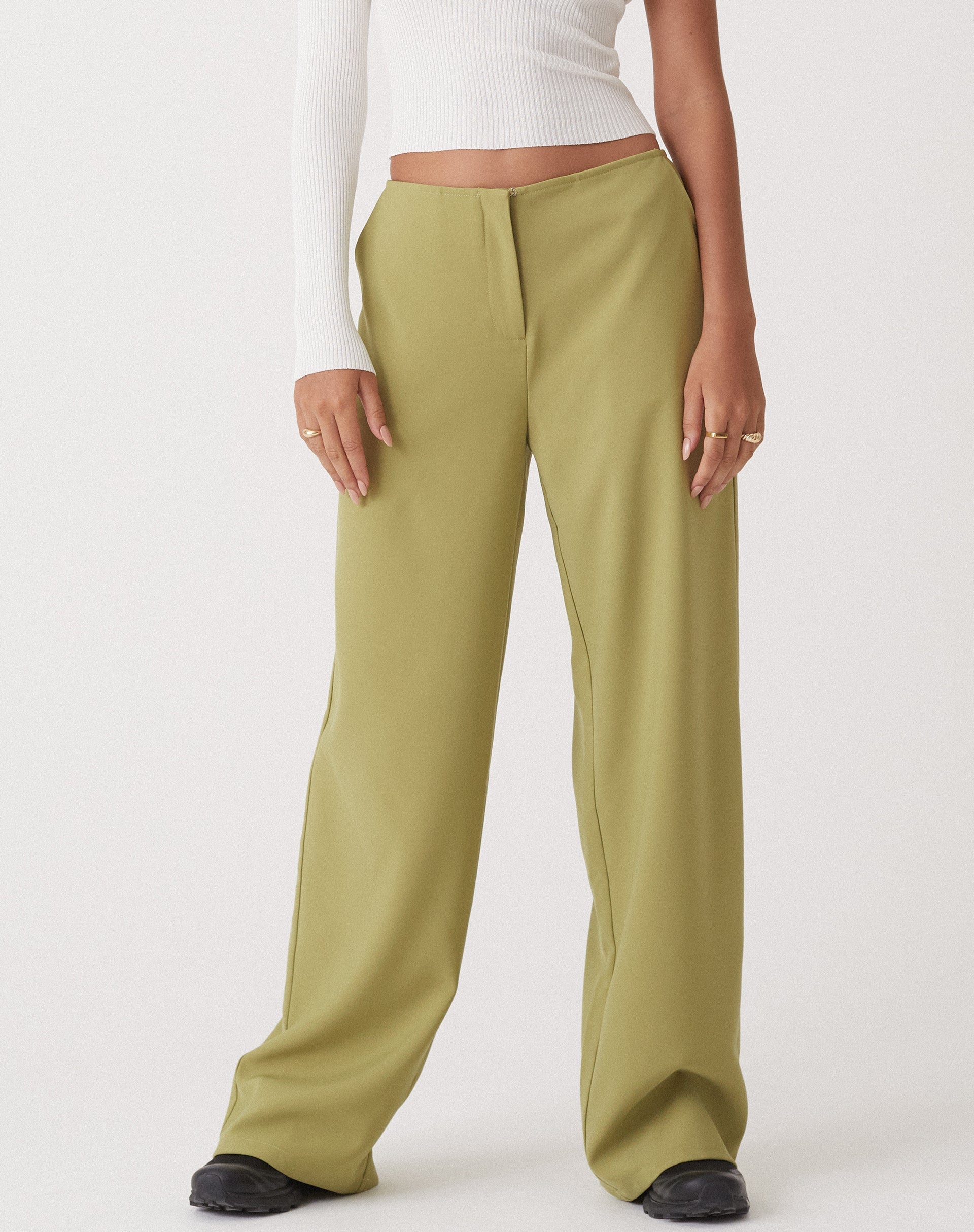 Image de MOTEL X OLIVIA NEILL Pantalon à jambe large Amadi en tailleur Seamfoam Green