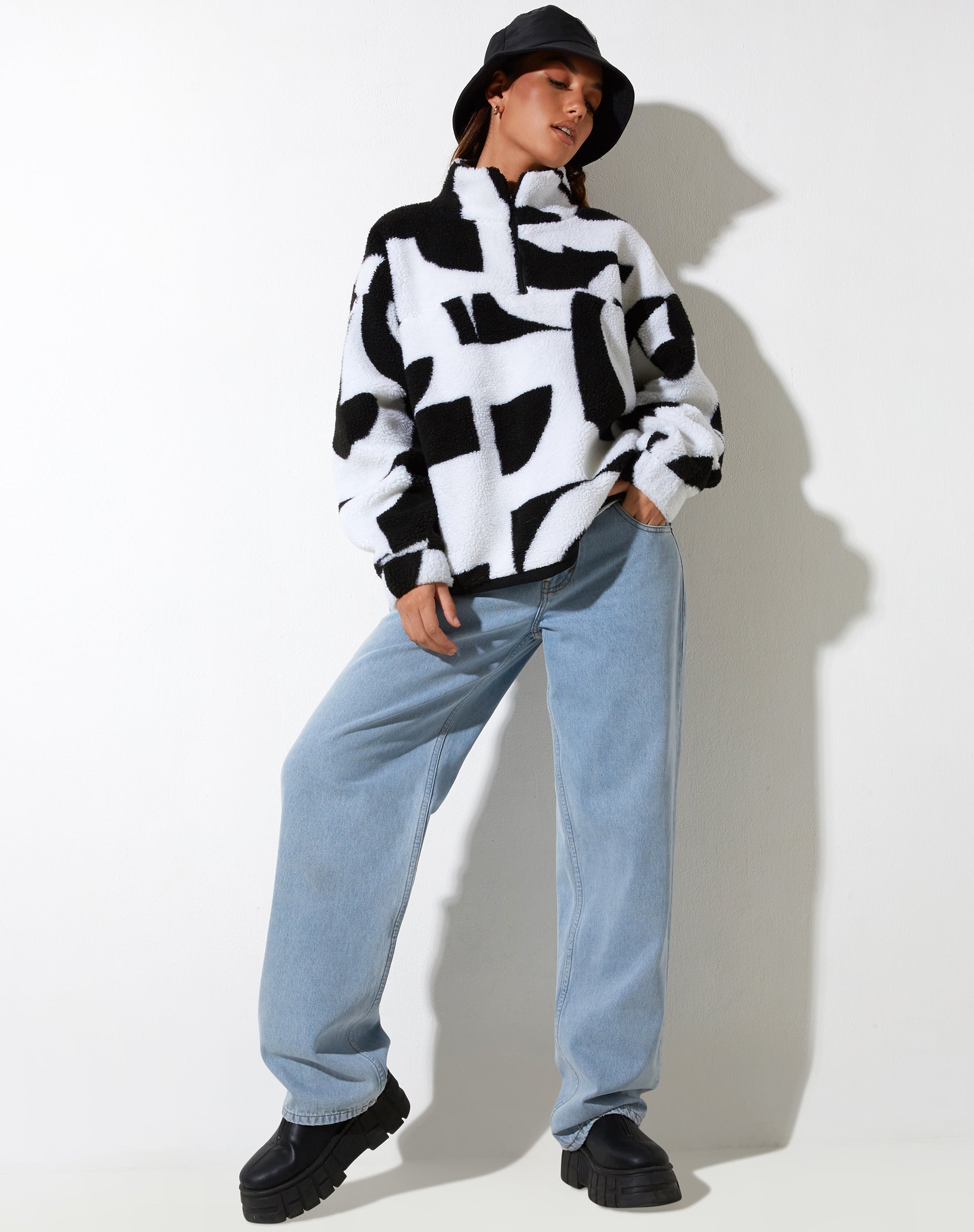 Veste Naira en Geo Black and White