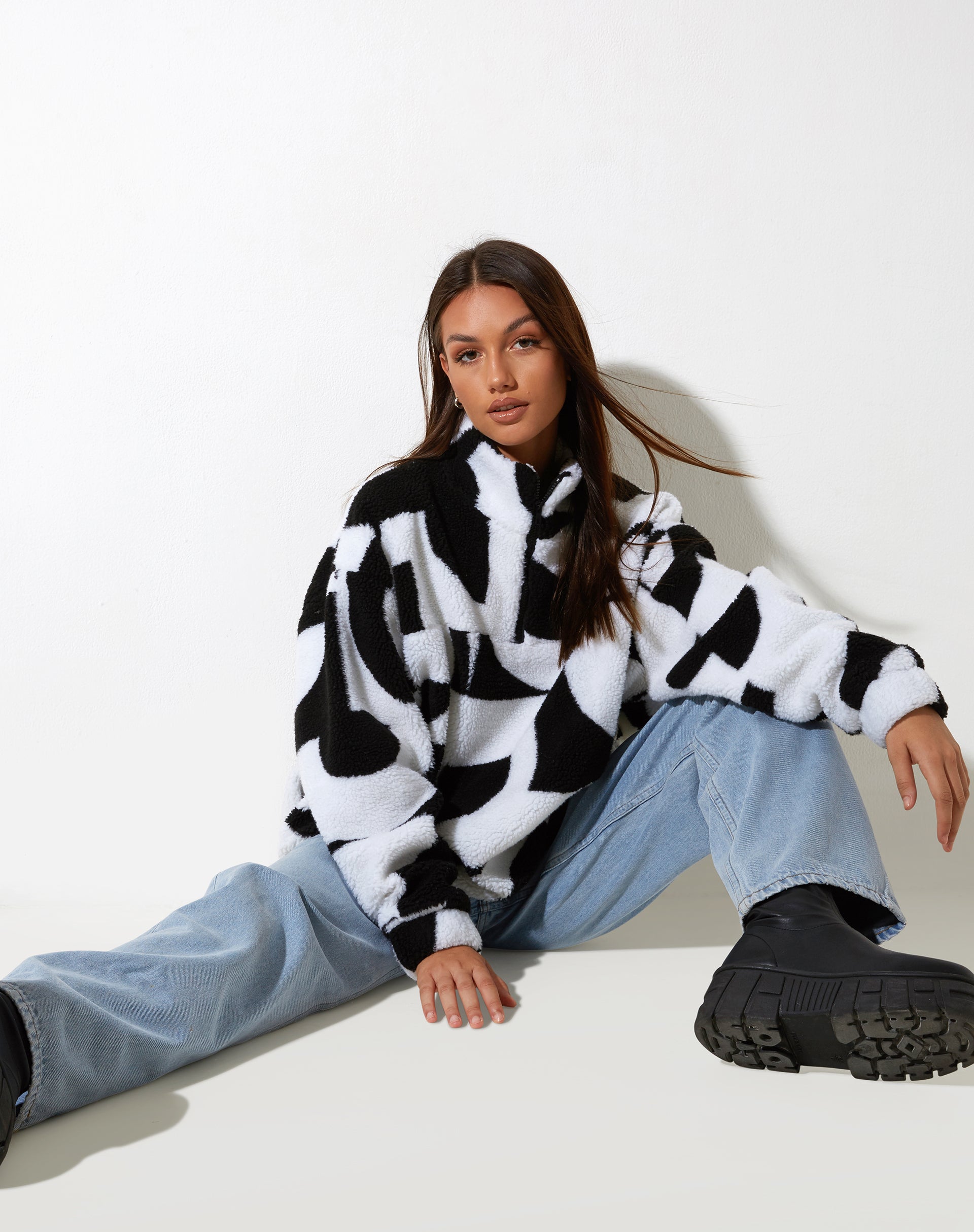Veste Naira en Geo Black and White