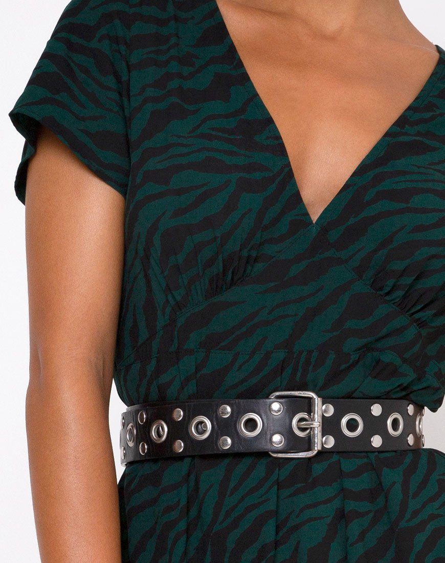 Image de Nira Midi Dress in 90s Zebra Forest Green