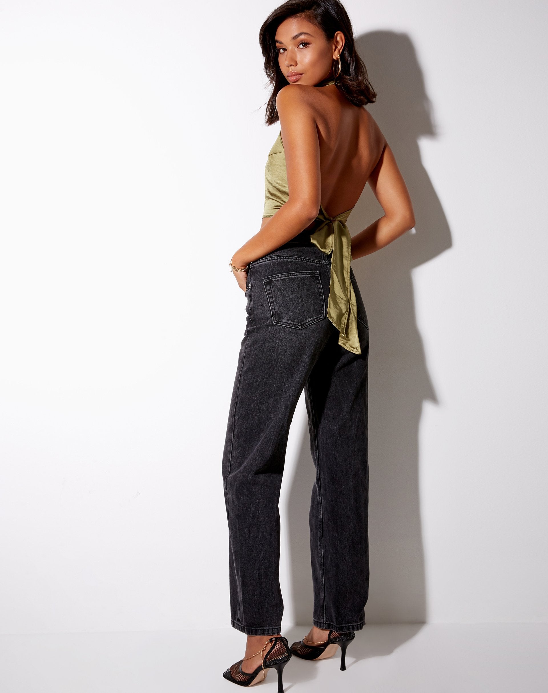 Image de Noela Crop Top in Satin Olive