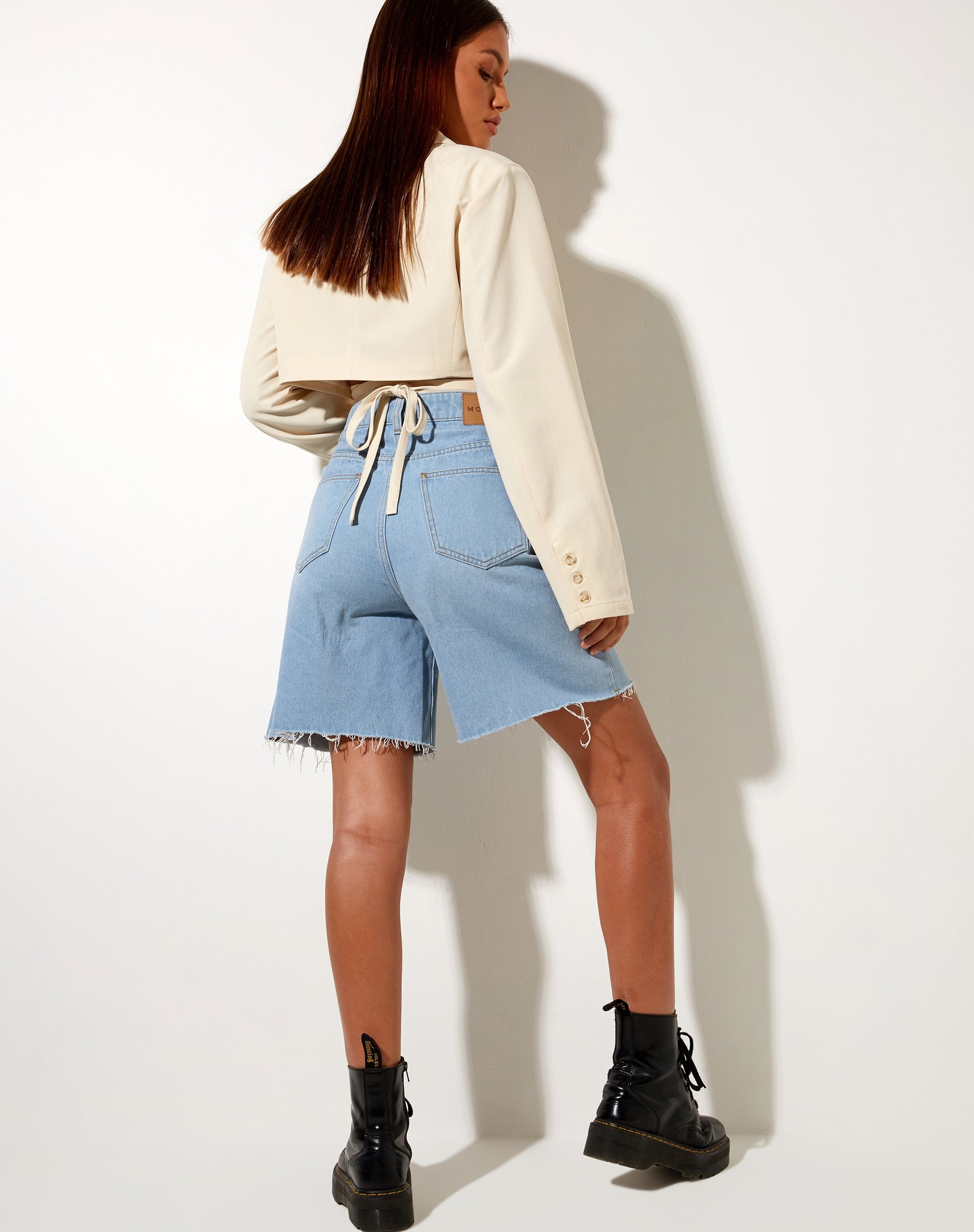 Image de Notus Cropped Blazer in Tailoring Cream