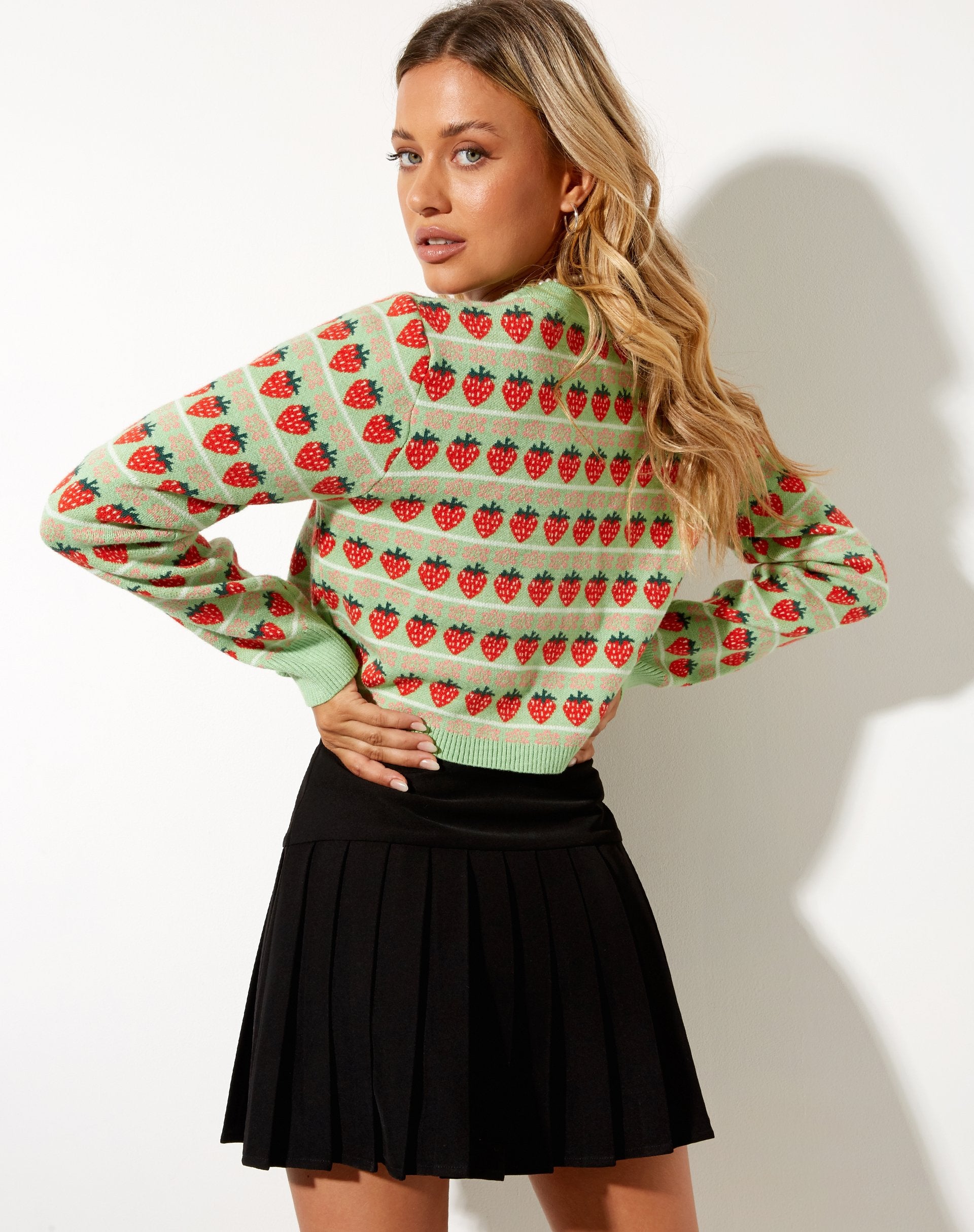 Image de Olina Cardi en Menthe String Of Strawberries
