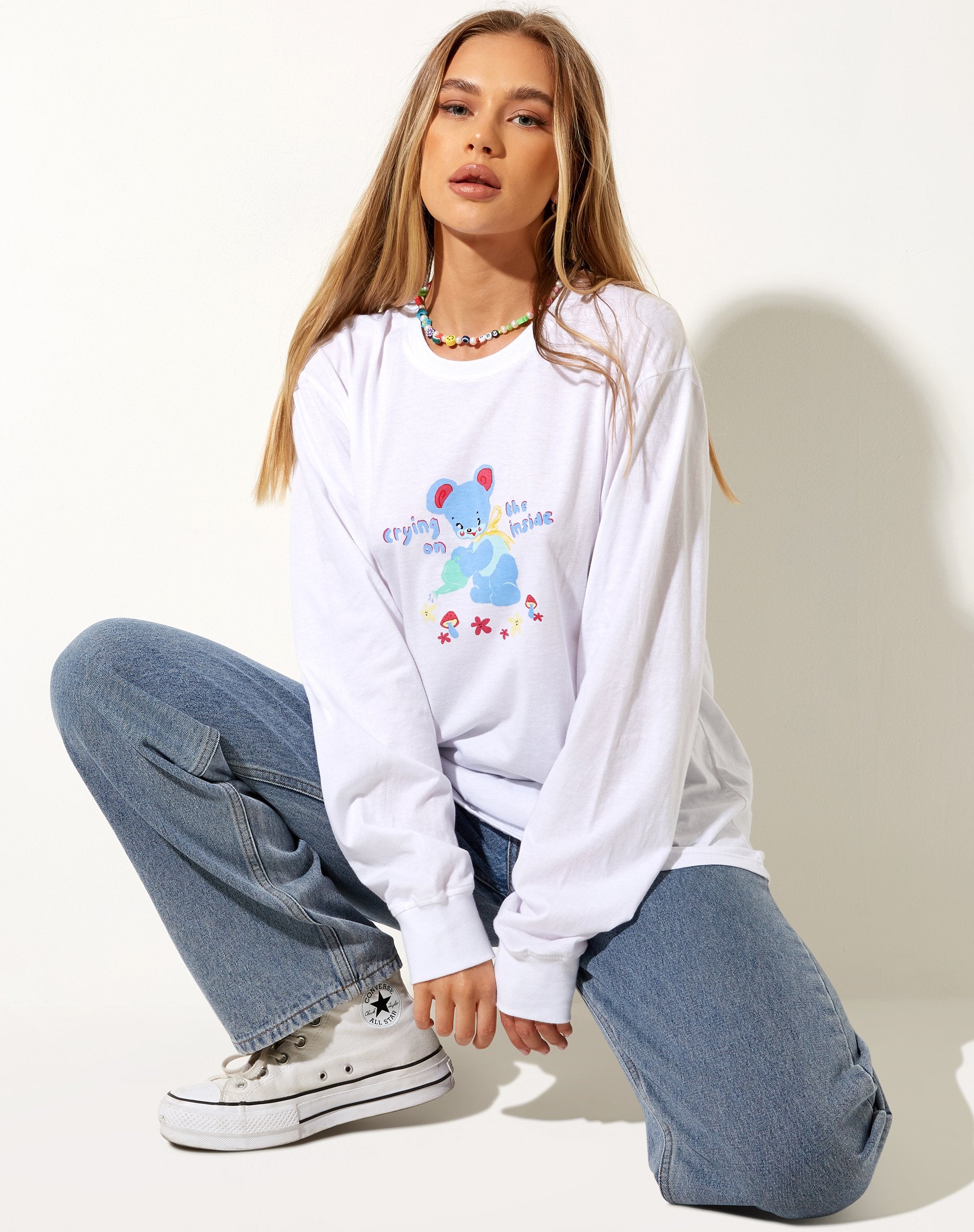 Image de Olivia Long Sleeve Tee in White Crying On The Inside