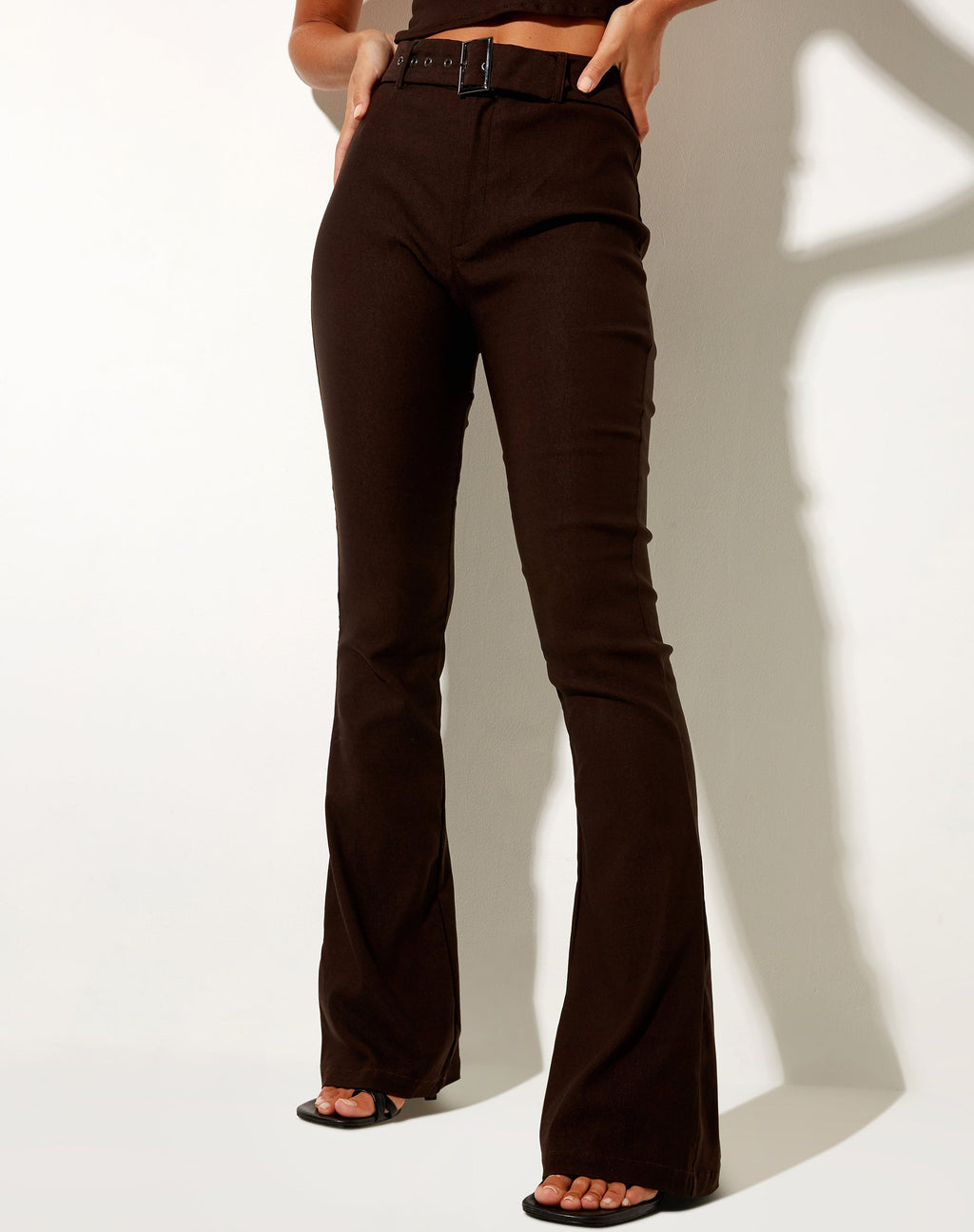 Pantalon évasé Zaltana, brun tailleur