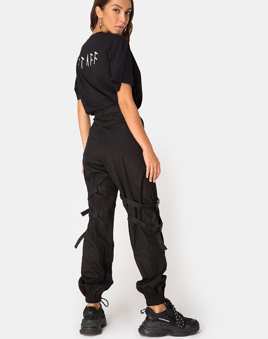 Image de Oversize Black Tee in Black on Tour staff by Motel