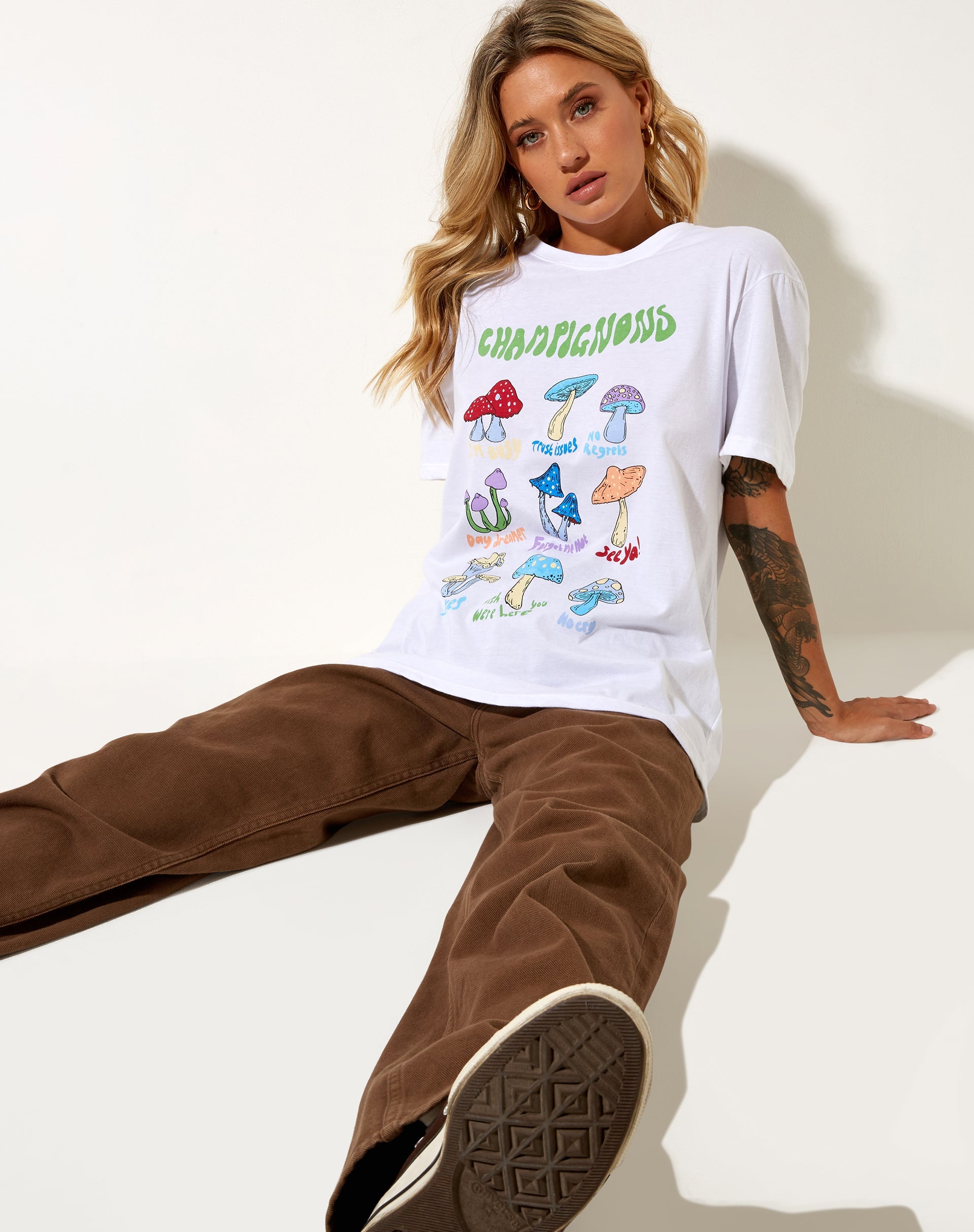 Image de Oversize Basic Tee in White Champignons