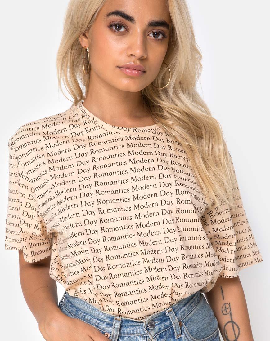 Tee-shirt basique surdimensionné en romantique moderne