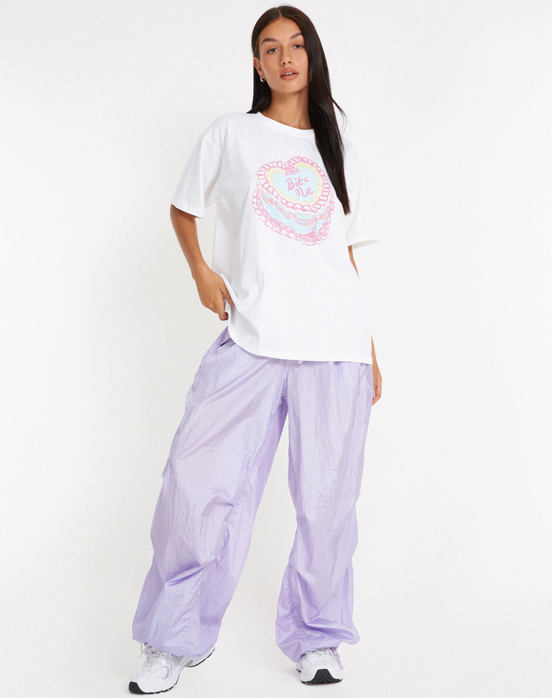 image de T-shirt oversize en blanc Bite Me
