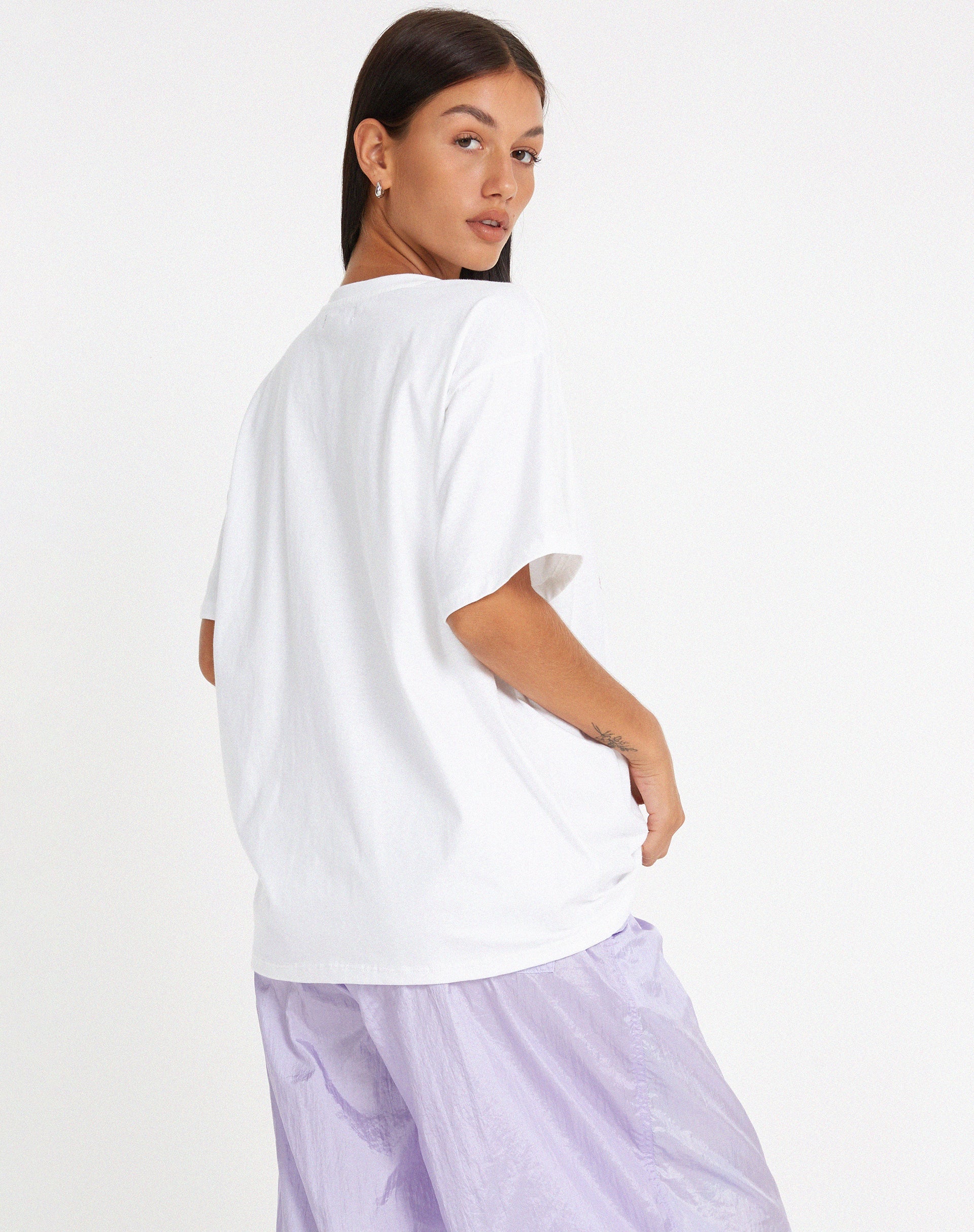 image de T-shirt oversize en blanc Bite Me