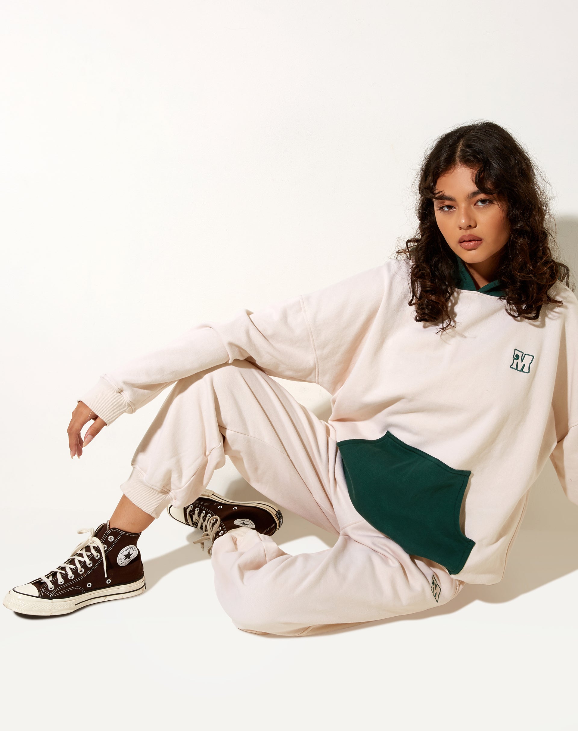 Image de Oversize Hoodie in Forest Green Winter White M Embro