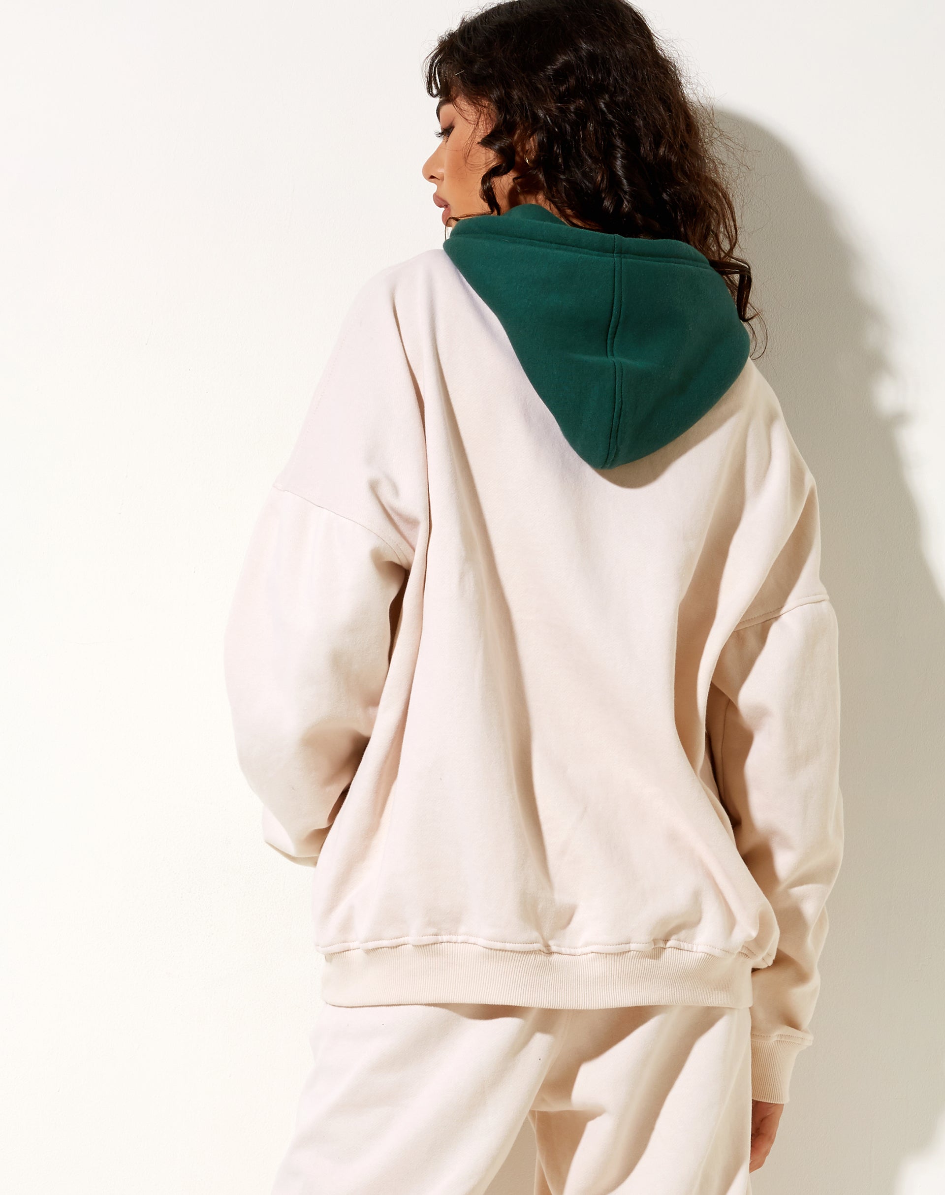 Image de Oversize Hoodie in Forest Green Winter White M Embro