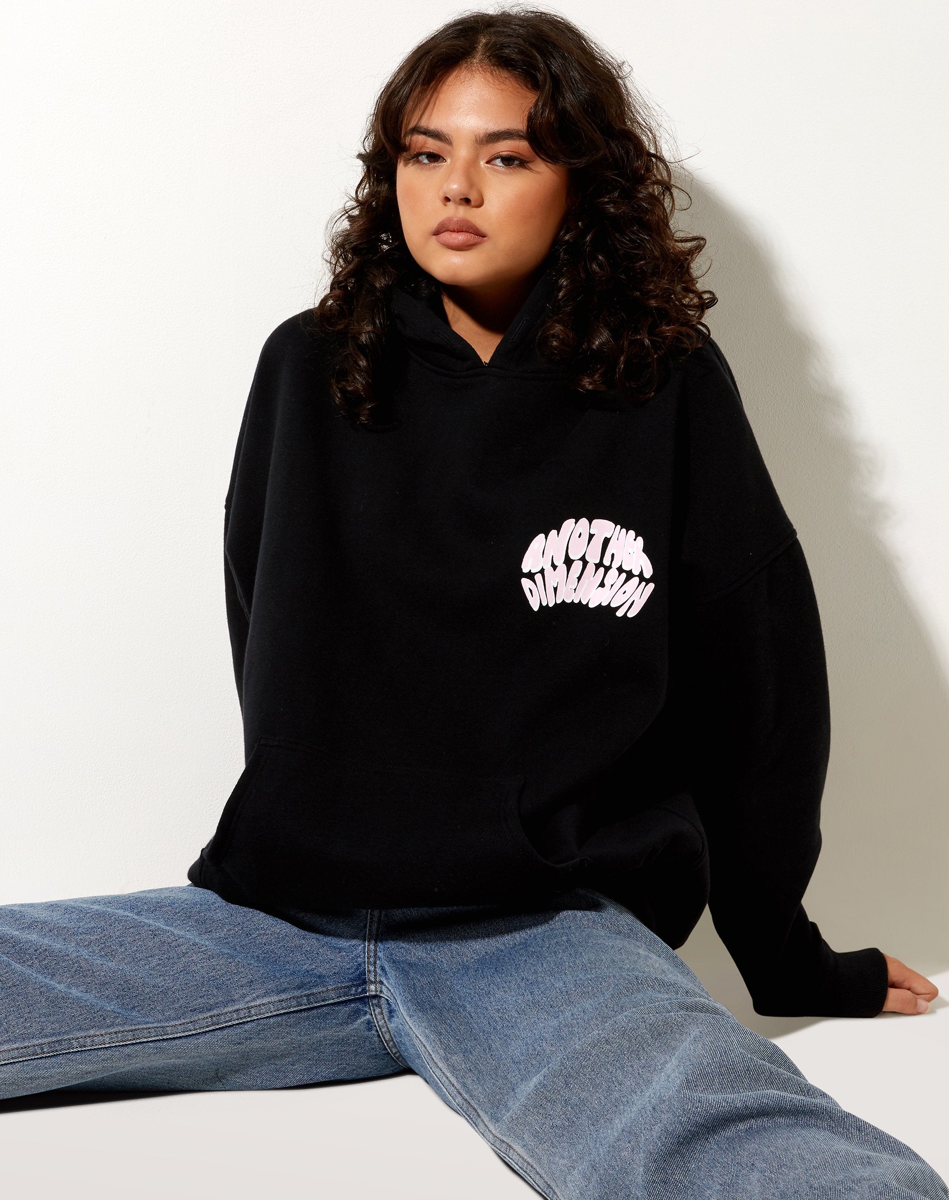 Image de Oversize Hoodie en noir Another Dimension