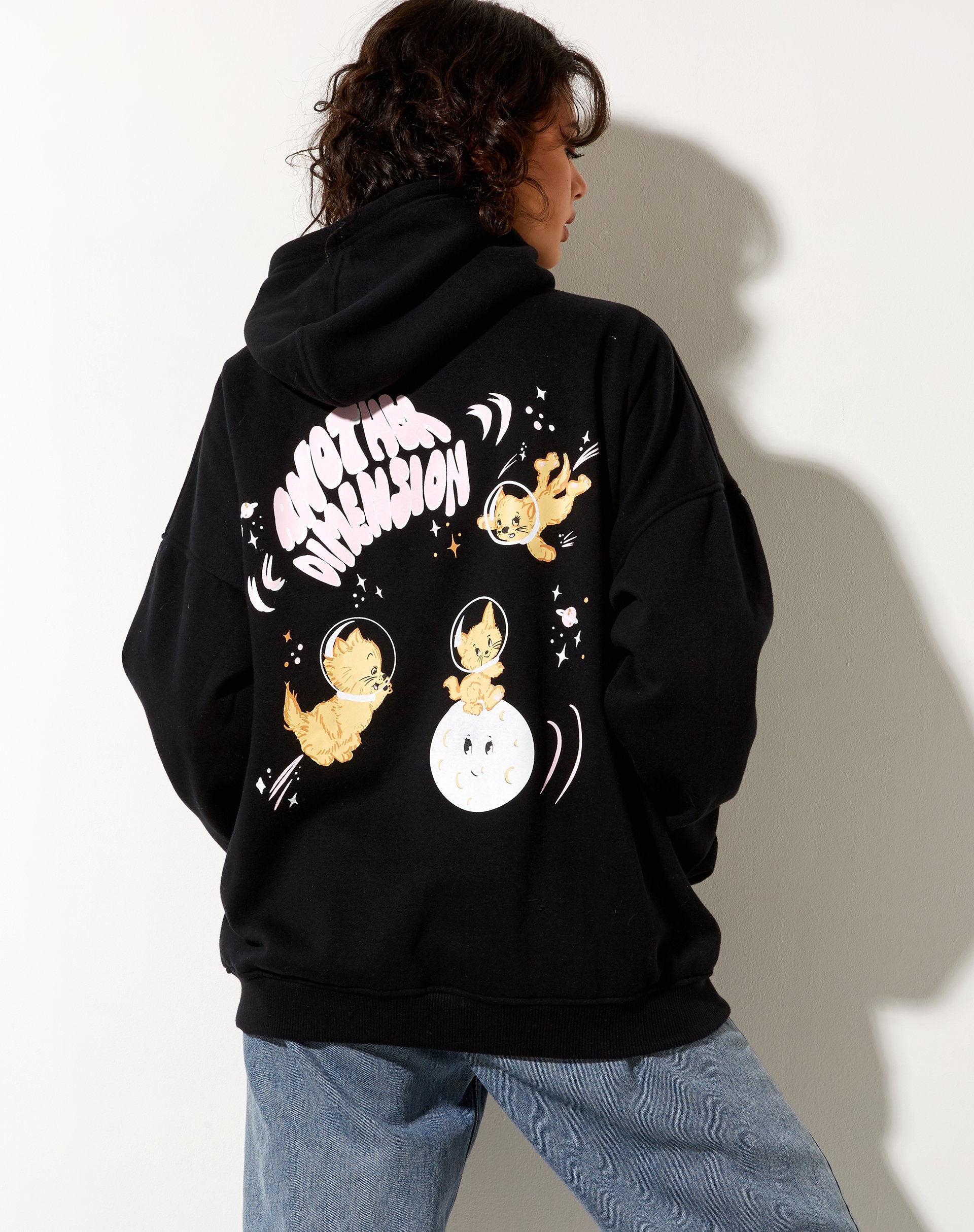 Image de Oversize Hoodie en noir Another Dimension