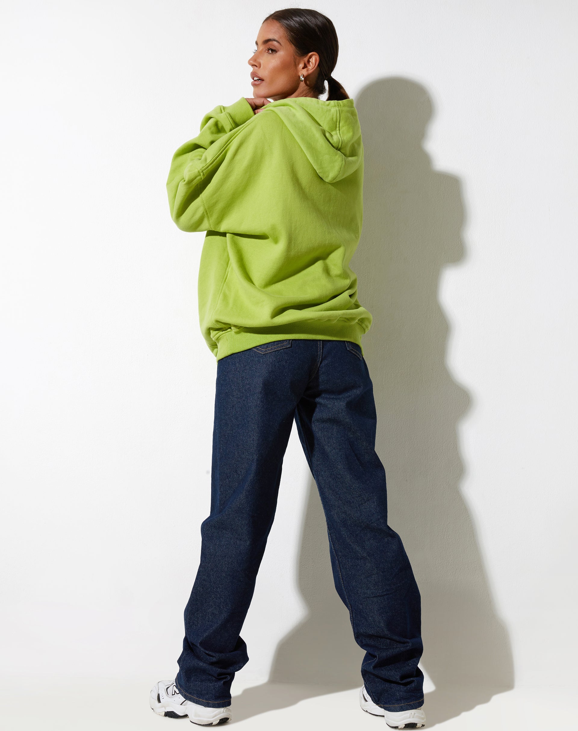 image de Oversize Hoodie in Leaf Green Different Embro White