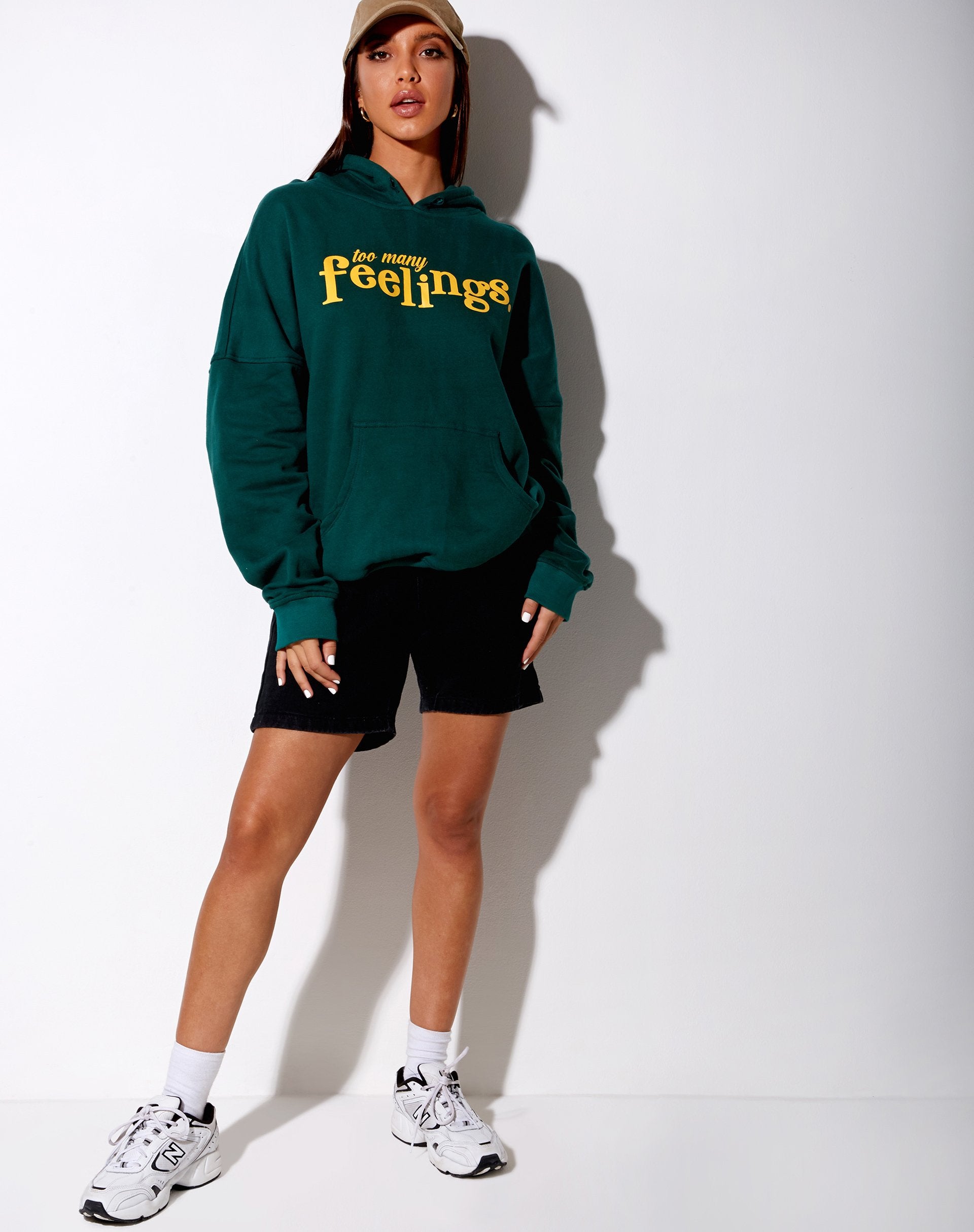 Image de Oversize Hoody en vert bouteille Too Many Feelings