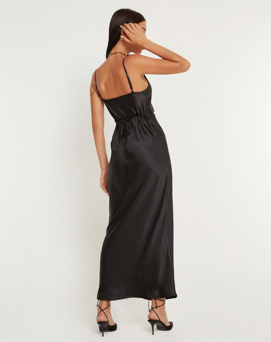 Robe longue Padilla en satin noir