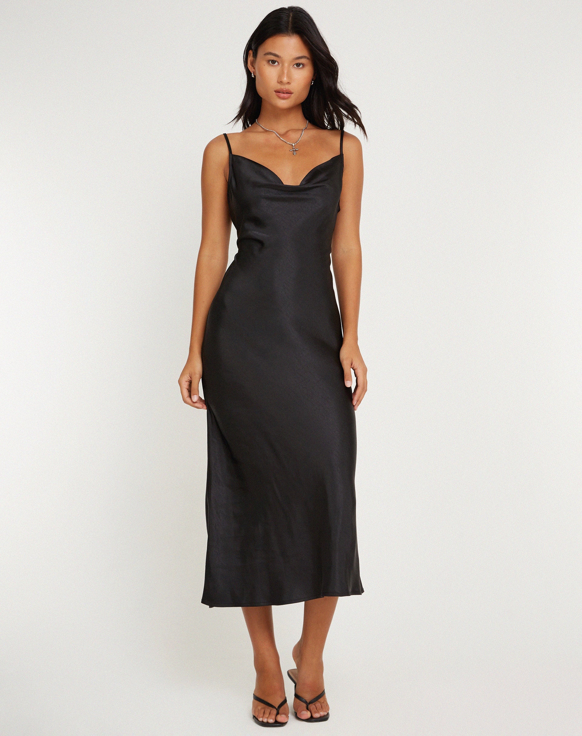Image de la robe Palasha en satin noir