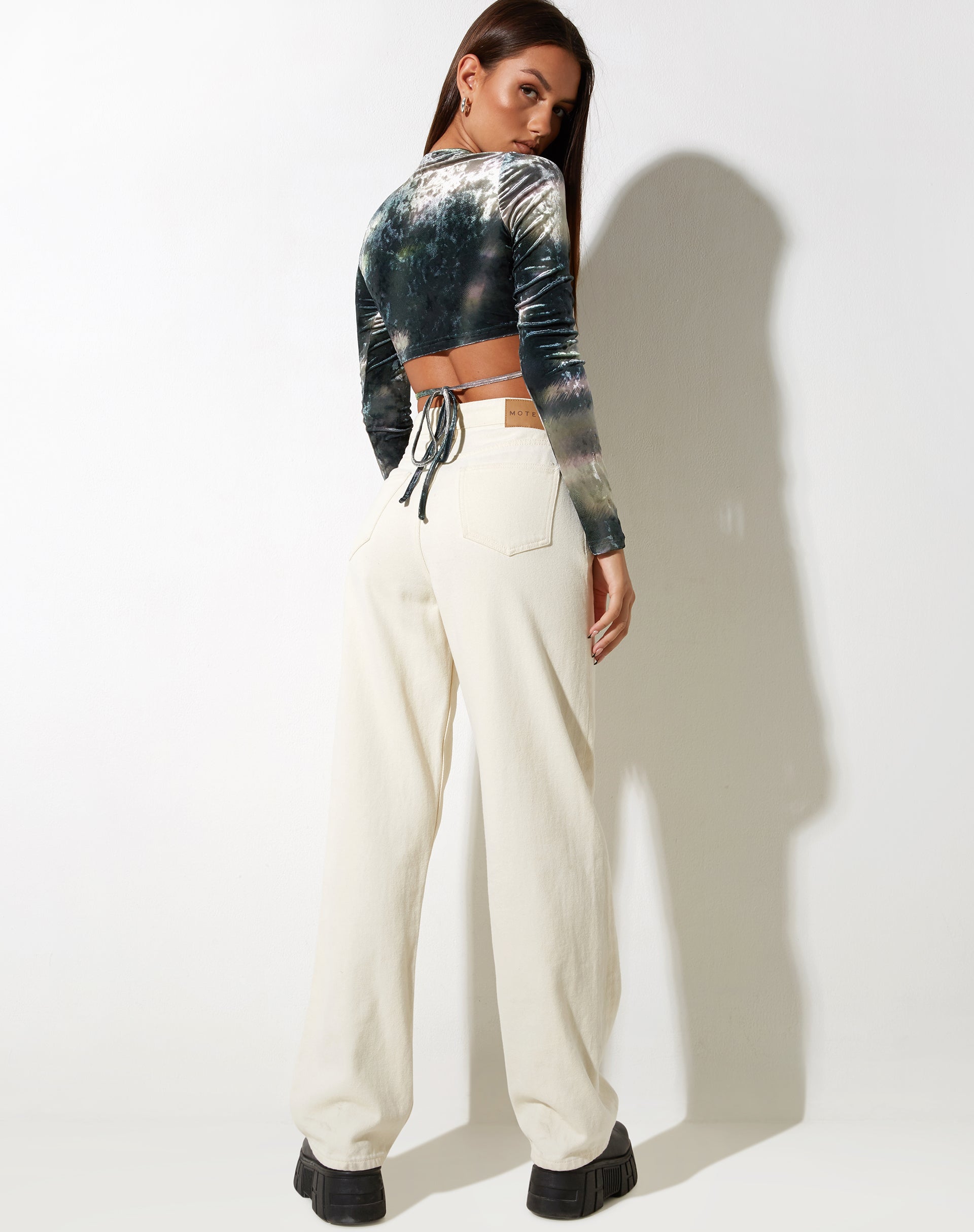 Image de MOTEL X IRIS Stivi Crop Top in Abstract Camo