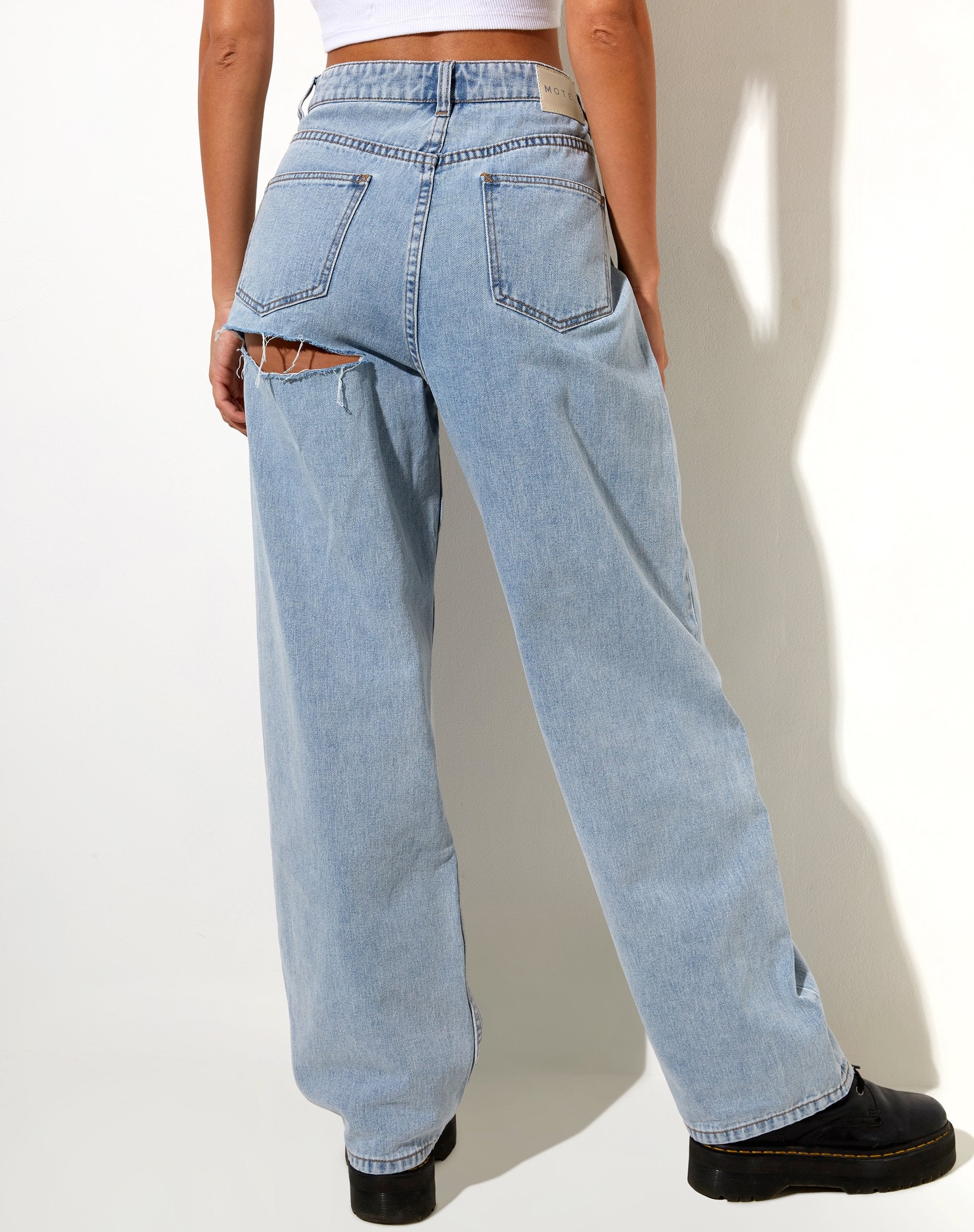 Image de Bum Rips Parallel Jean in Tonal Light Wash