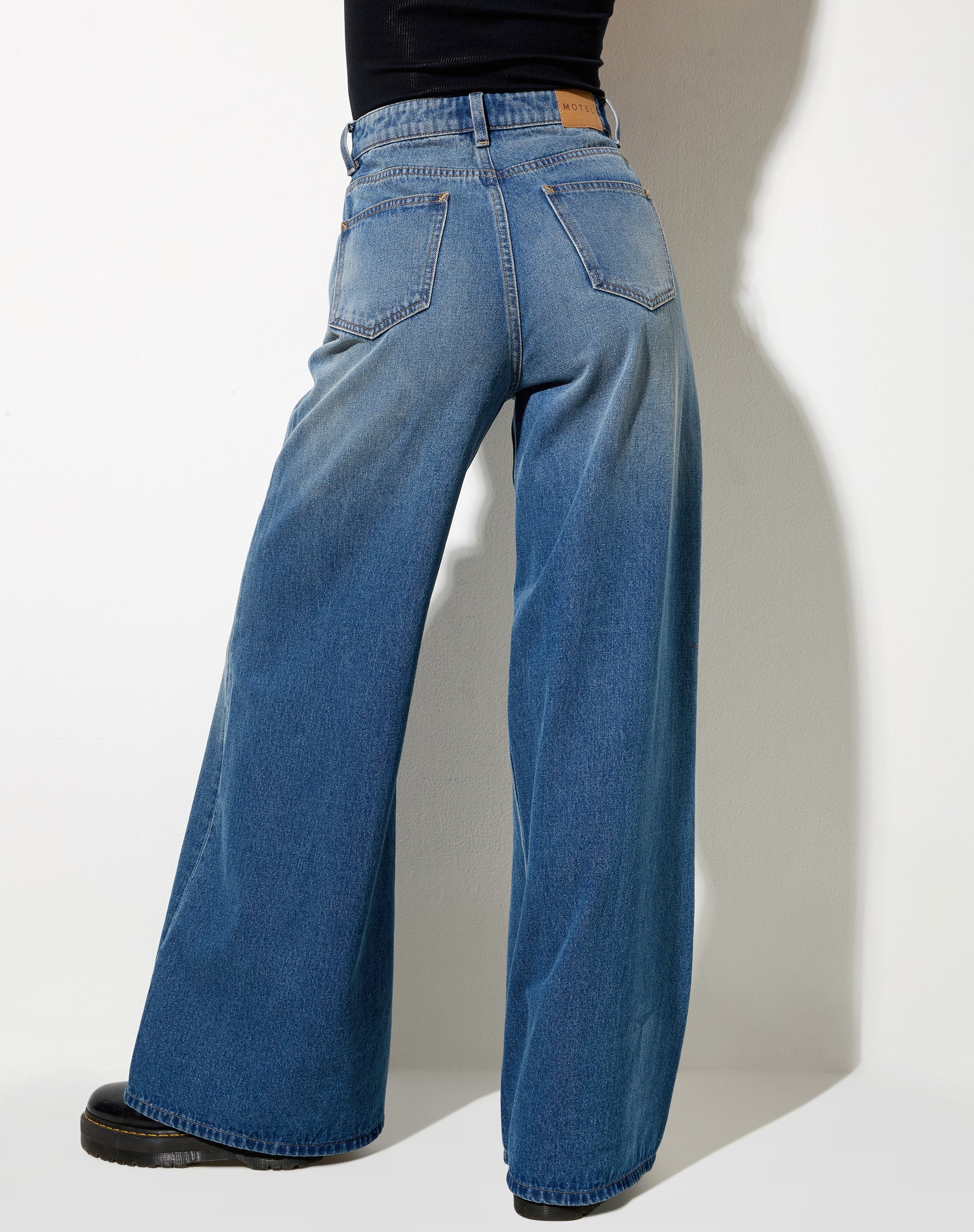 Image de Flare Parallel Jeans en Mid Wash