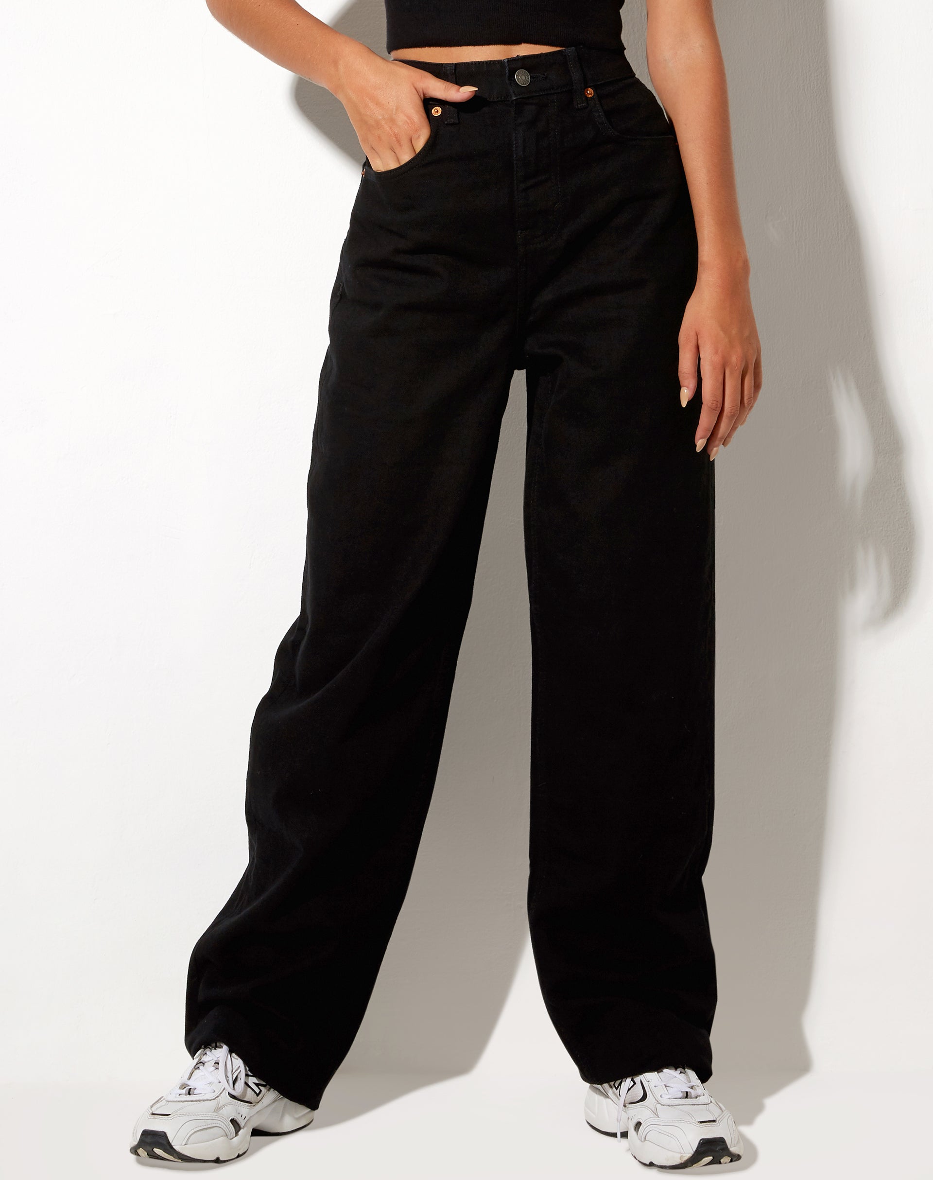 Image de Parallel Jeans in Rinse Black Wash
