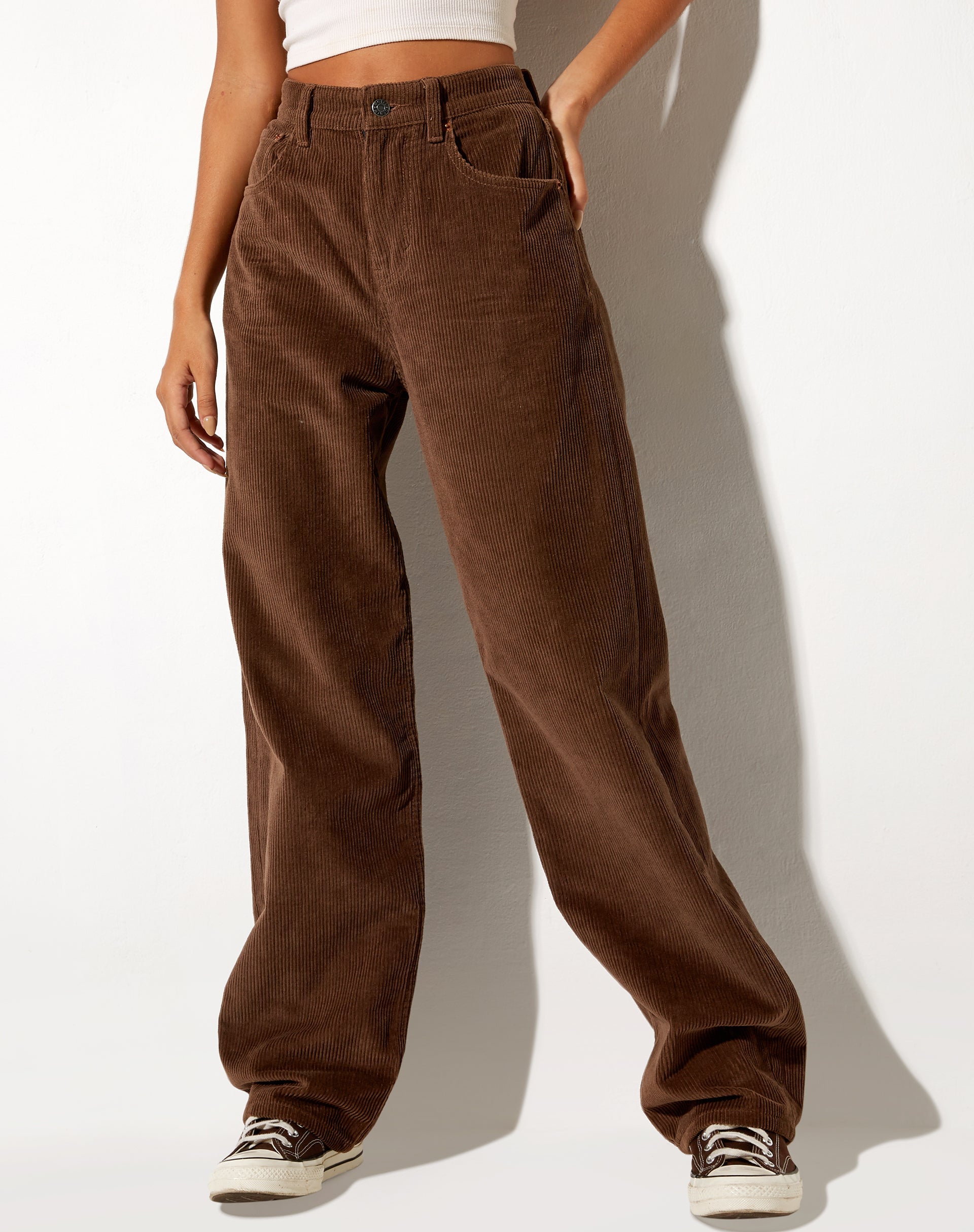 Image de Parallel Jean in Cord Dark Chocolate