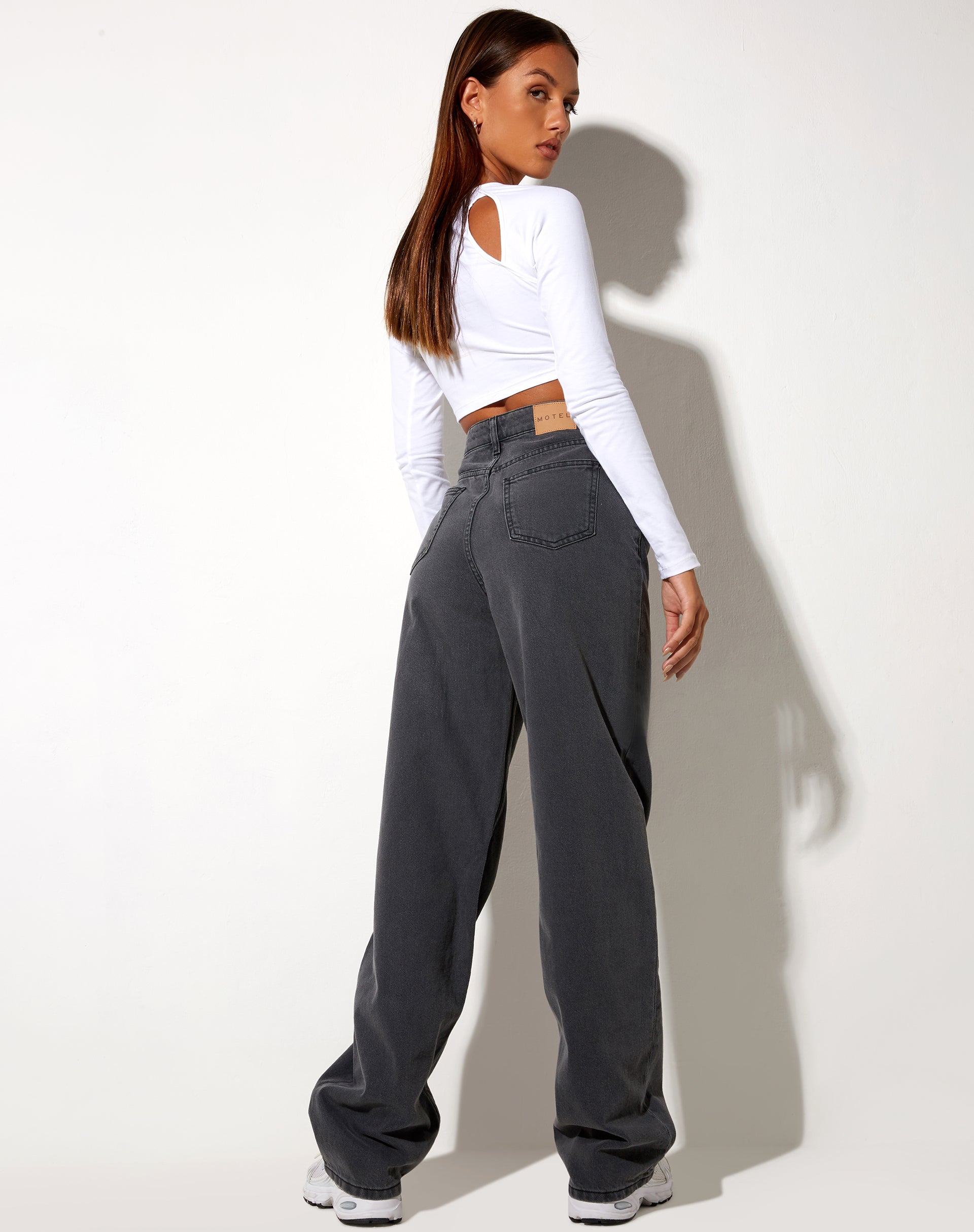 Image de Parallel Jeans en Grey Wash