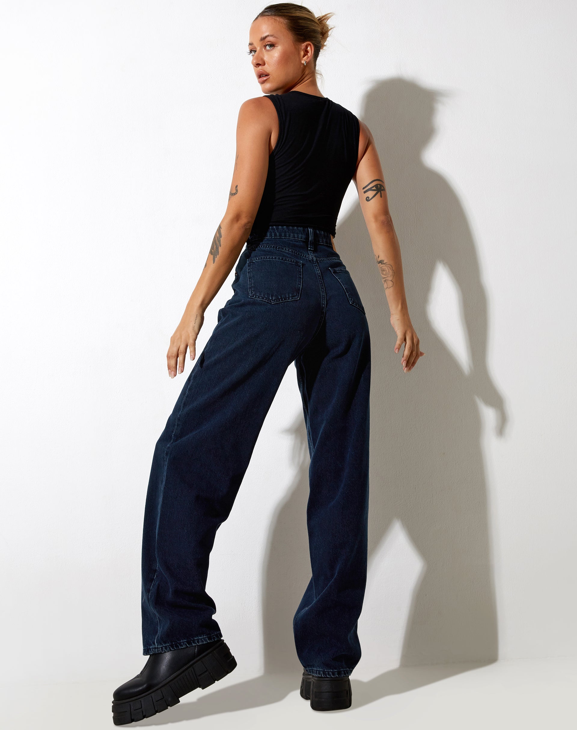 Image de Gimon Crop Top in Black Get Real
