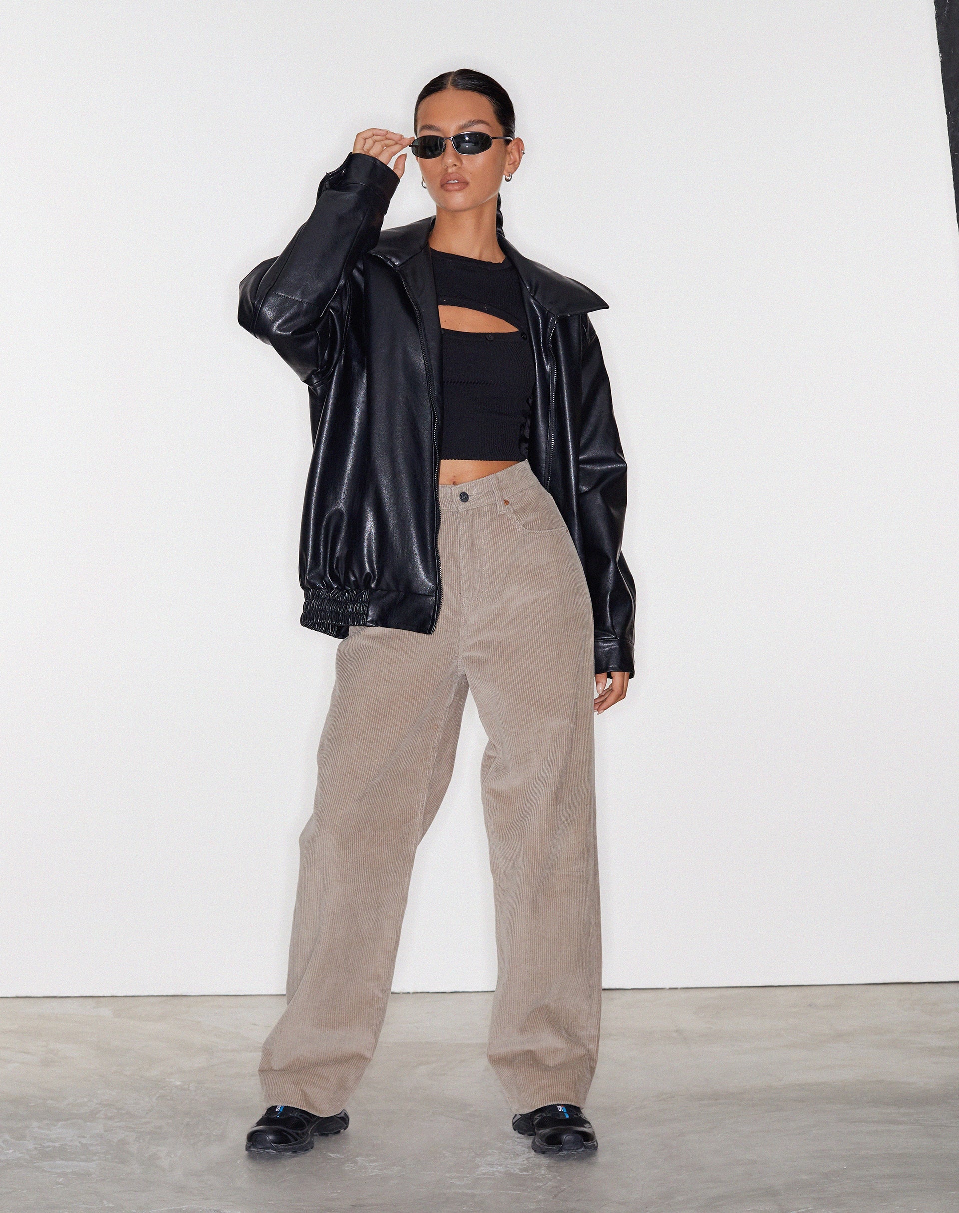 image de Parallel Jeans en Cord Smoke Grey