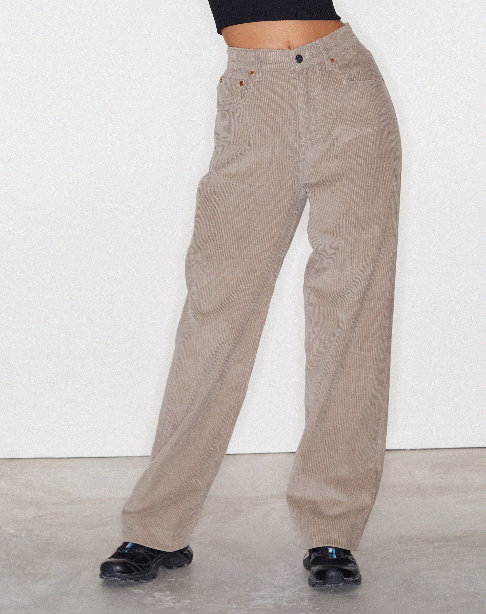 image de Parallel Jeans en Cord Smoke Grey