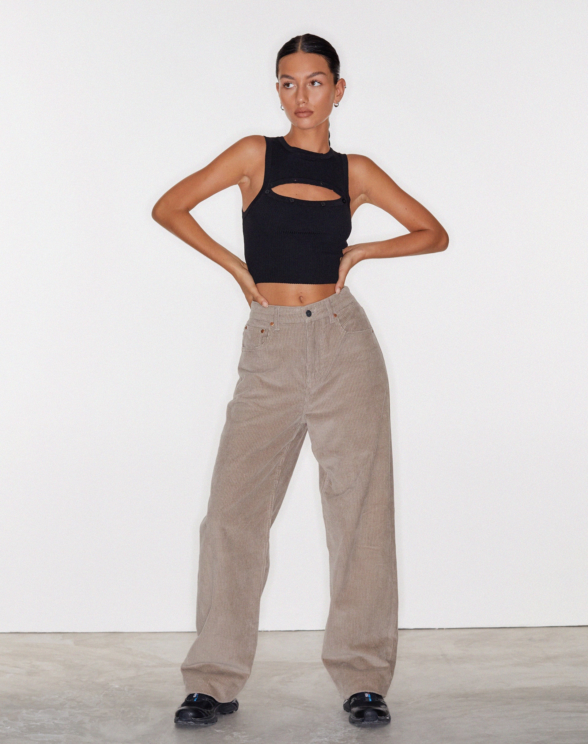 image de Parallel Jeans en Cord Smoke Grey