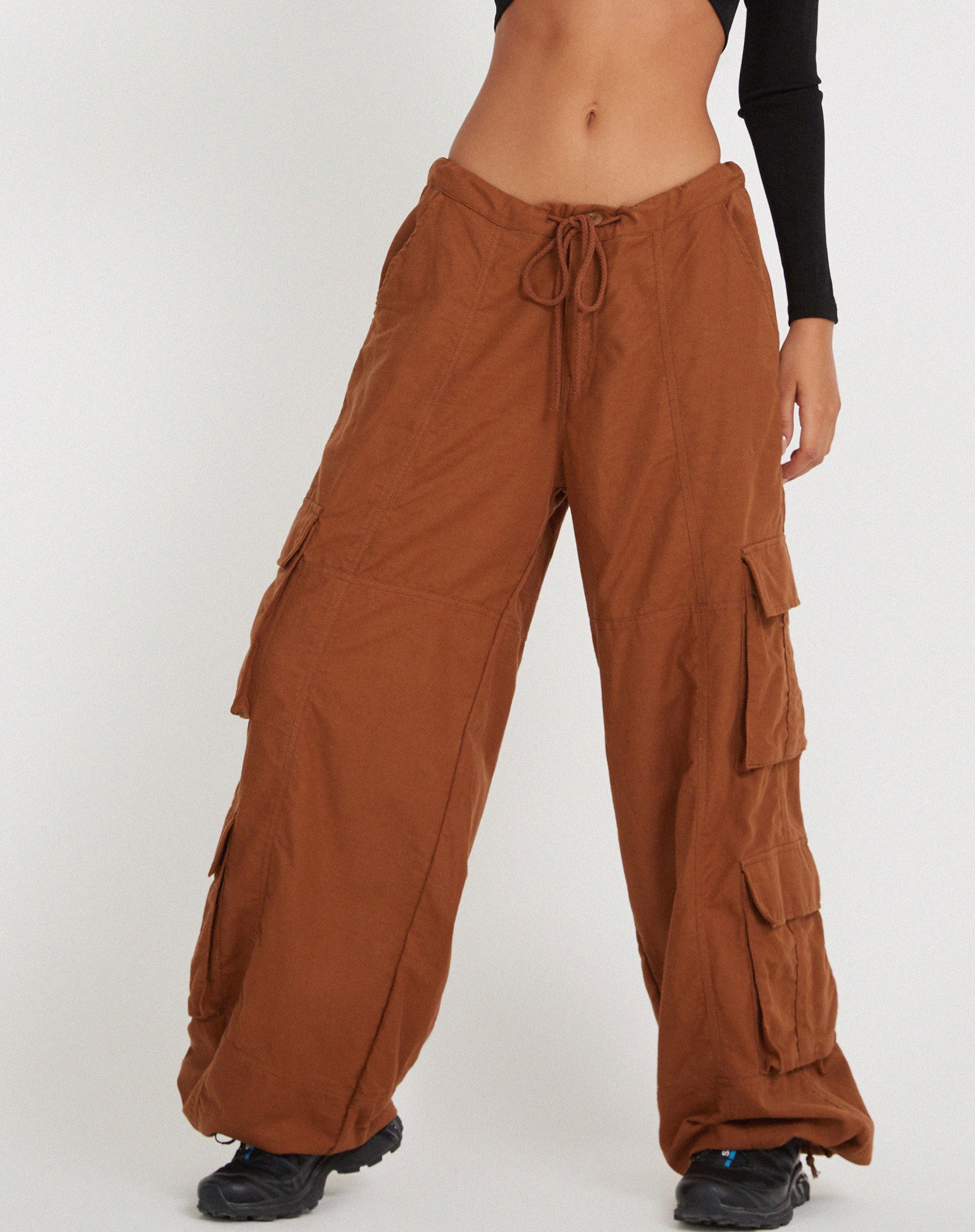 Image de Philia Trouser in Bombay Brown