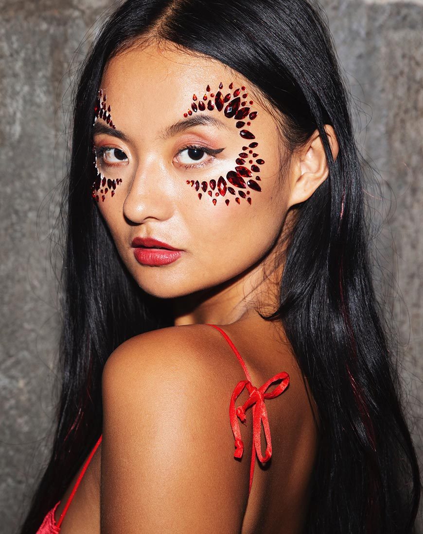 Image de Diamant rouge Bijou de visage Gypsy Shrine