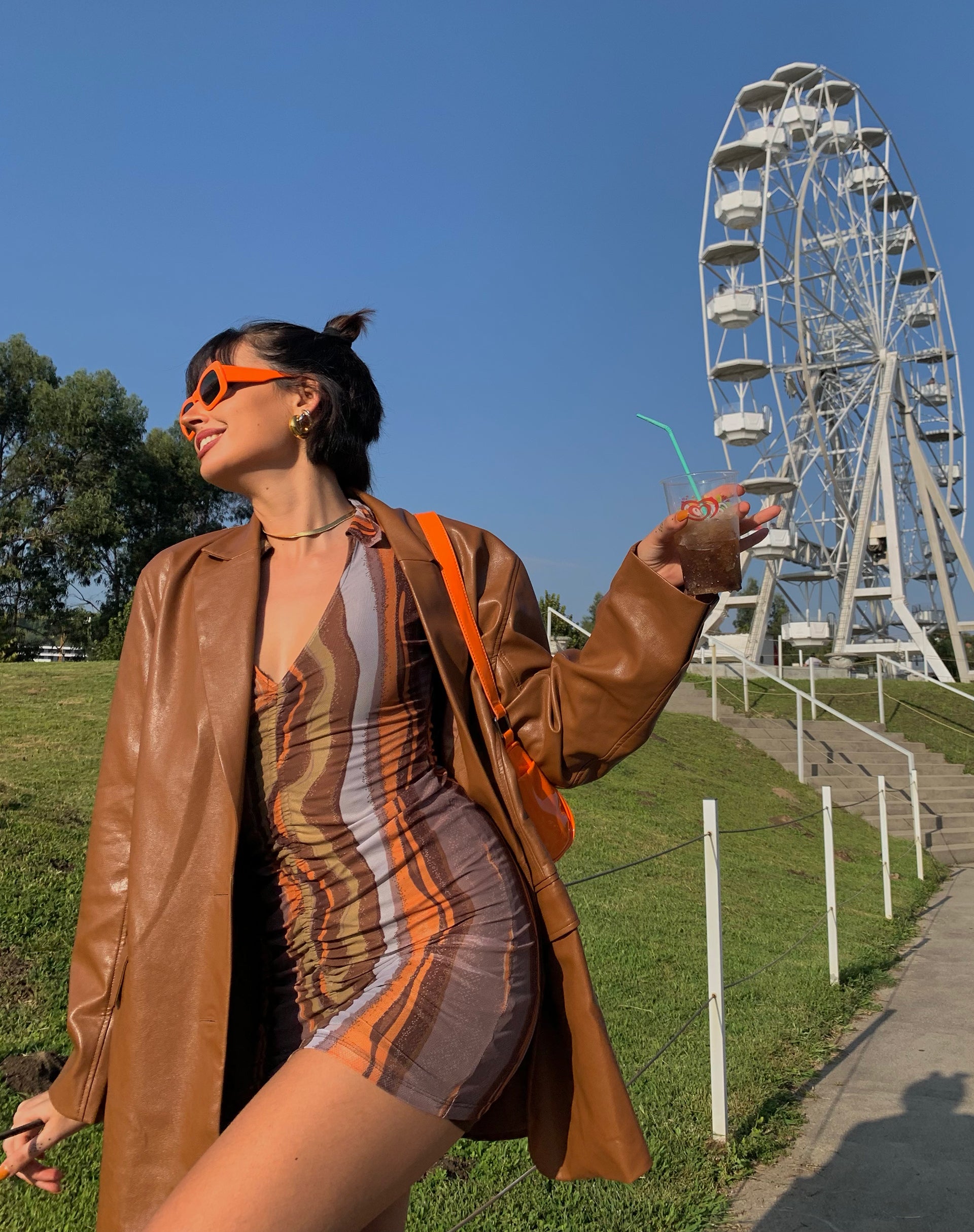 Image de MOTEL X IRIS Mini robe Aviva en dégradé de terre