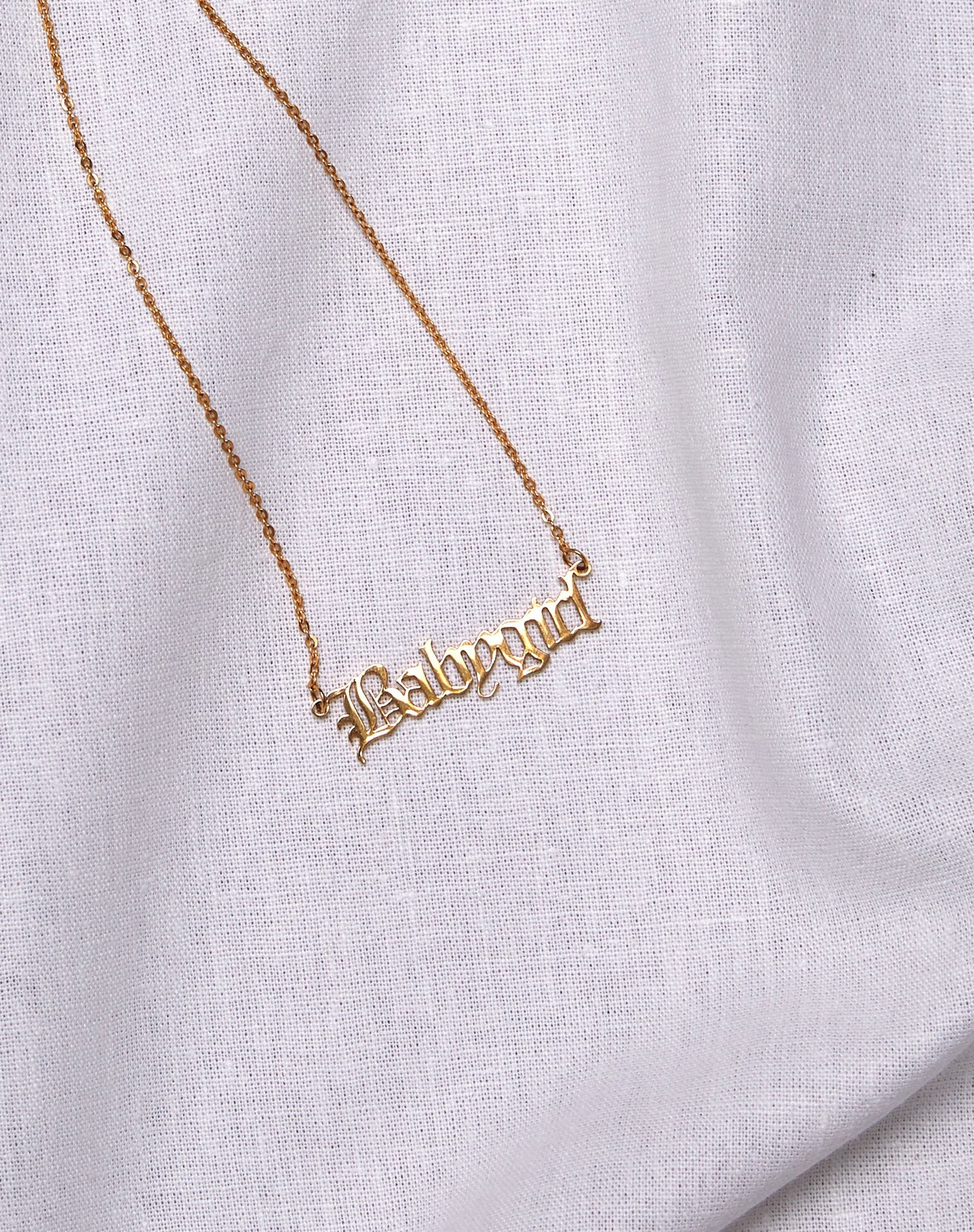 Image du collier "Baby Girl" en or