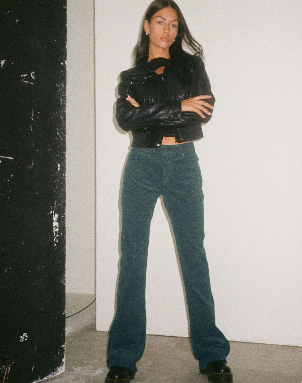 Jeans Bootleg en velours côtelé vert forêt