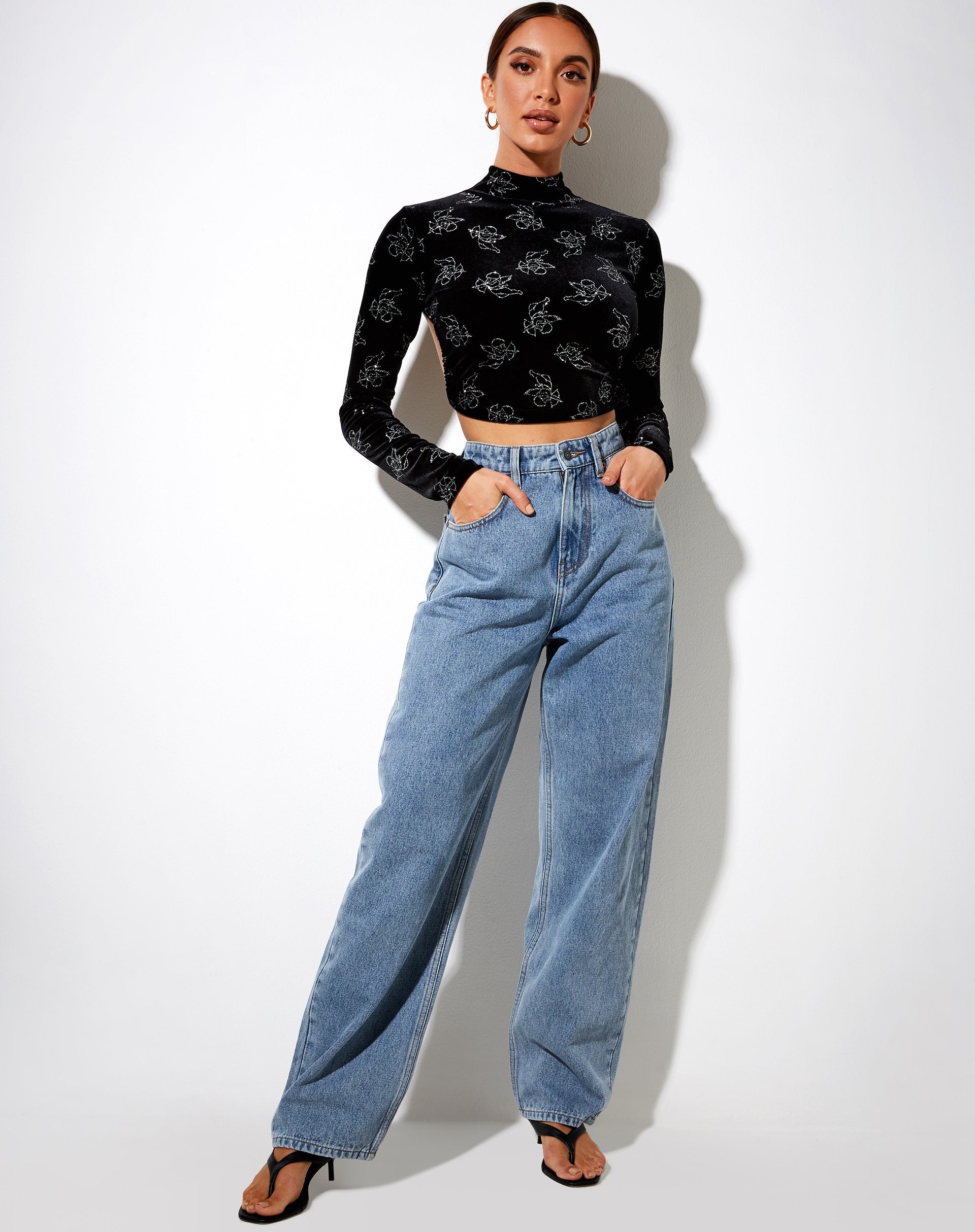 Image de Quelia Crop Top in Black Cupid Stamp Silver