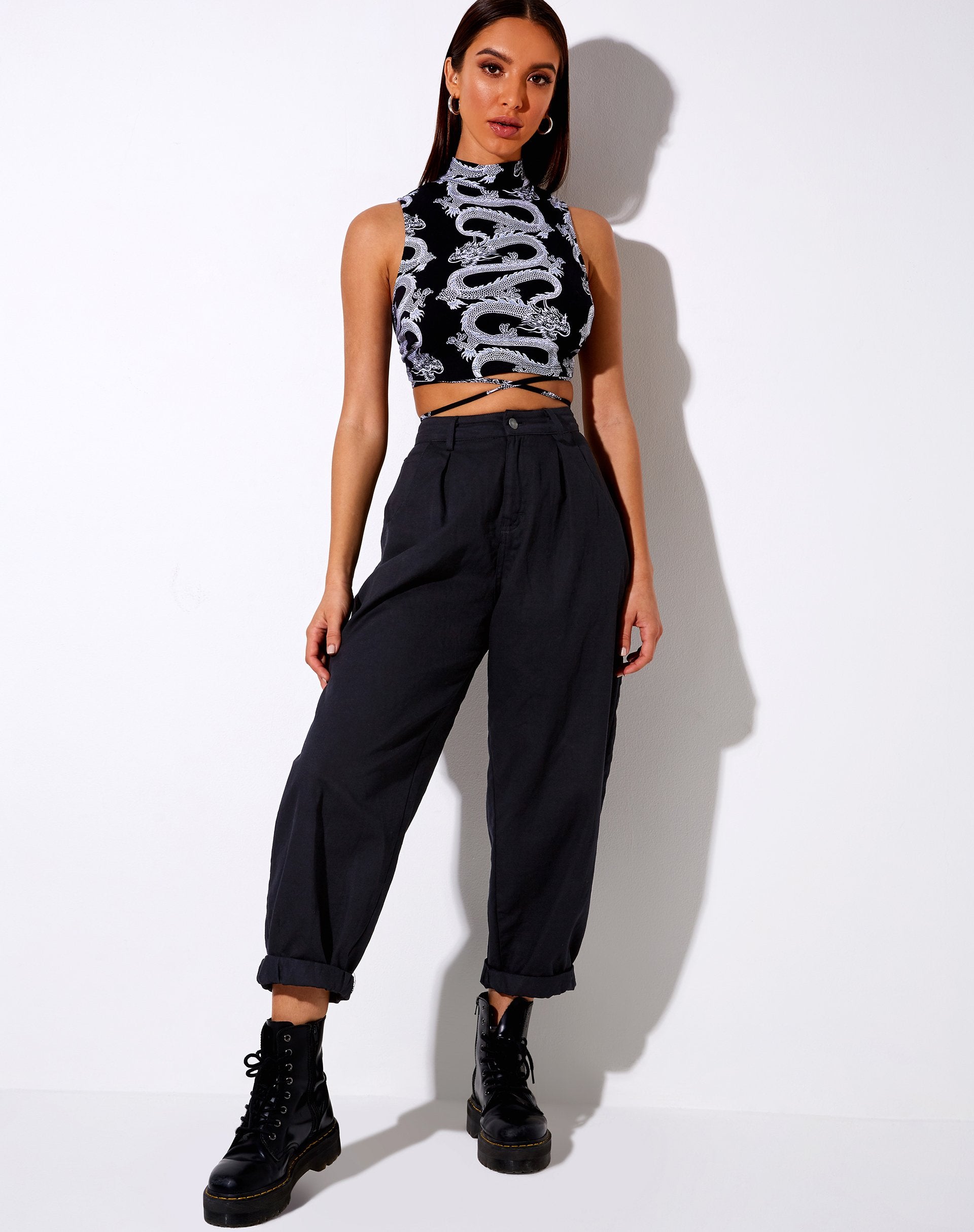 Image de Quera Crop Top in Dragon Rope Black Placement
