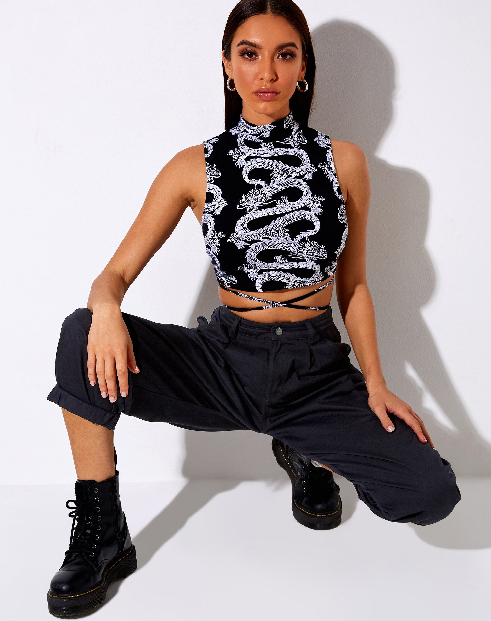 Image de Quera Crop Top in Dragon Rope Black Placement