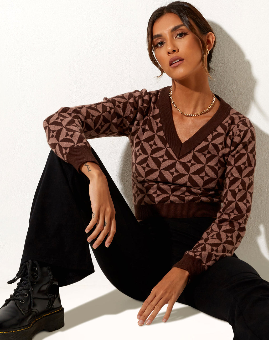 Radka Jumper in Geo Knit Coffee Brown (Pull Radka en tricot géométrique)