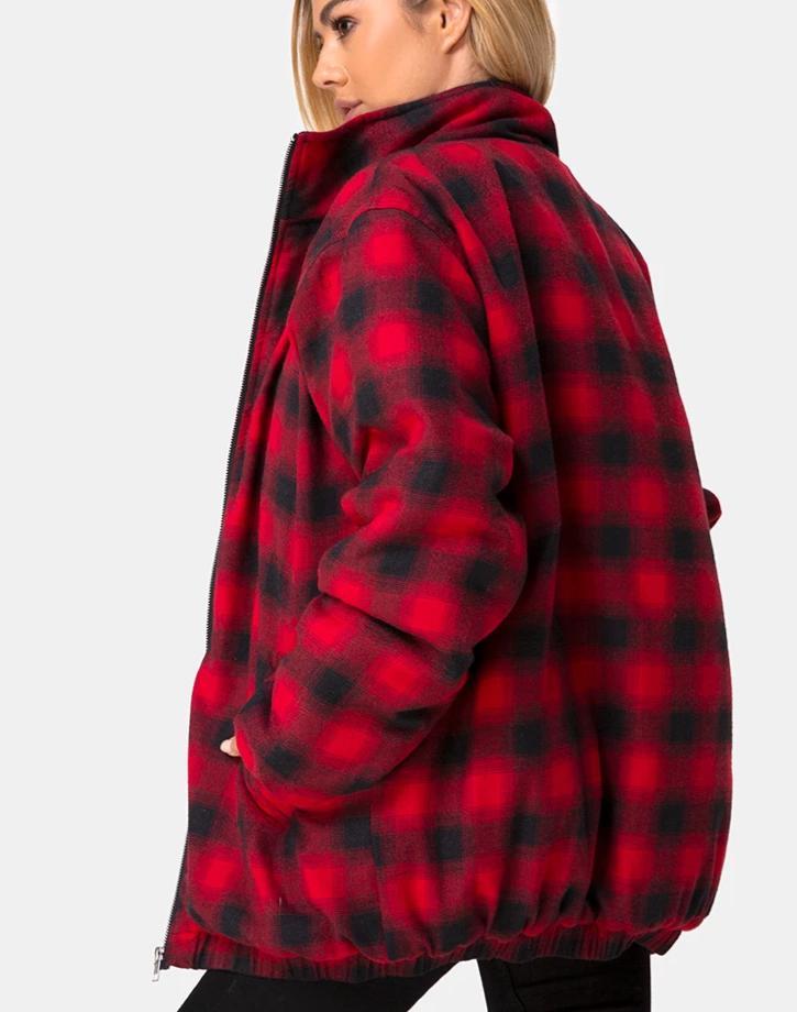 Image de la veste Raven à carreaux rouge noir