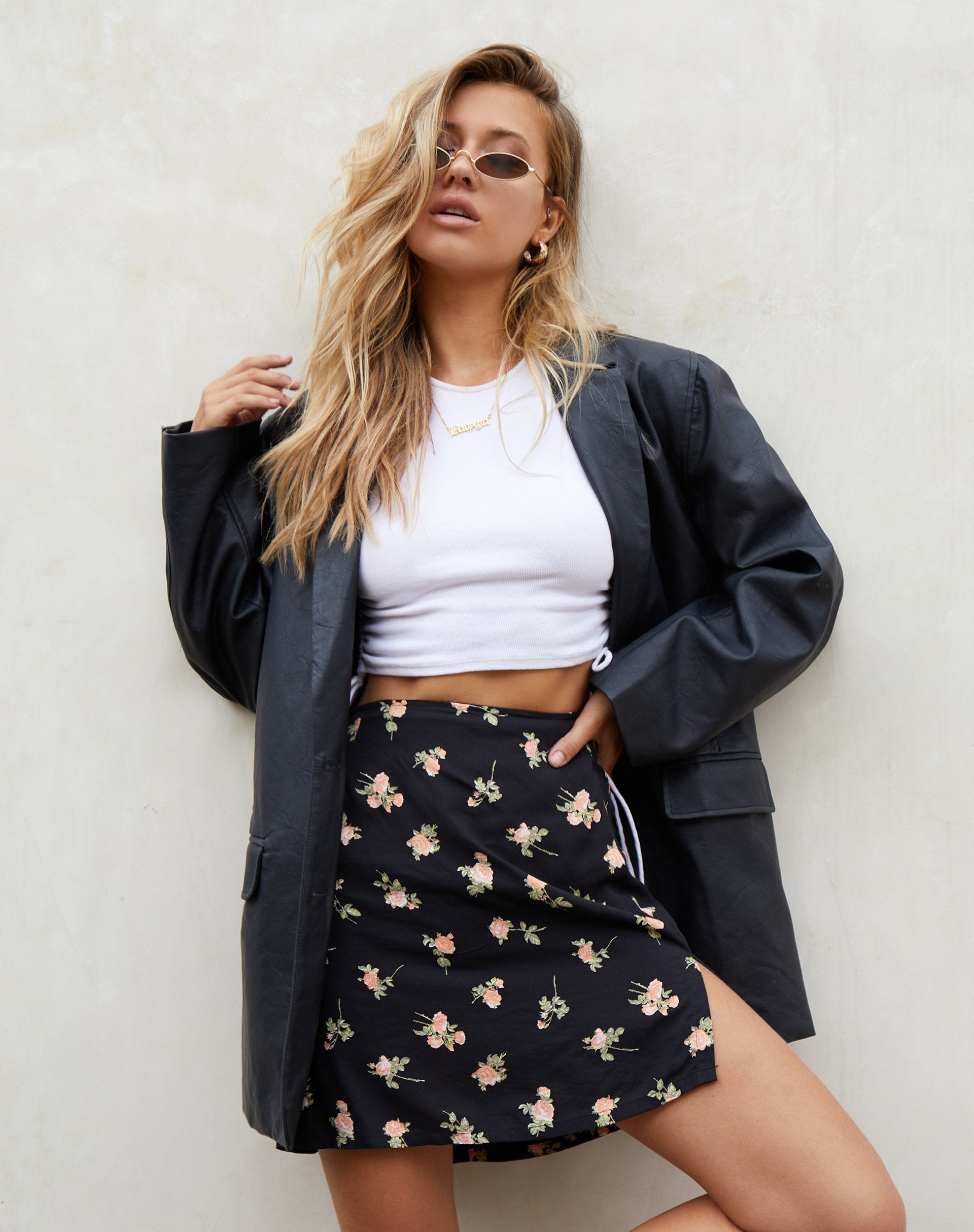 Image de la mini-jupe Sheny en Rose Garden Noir