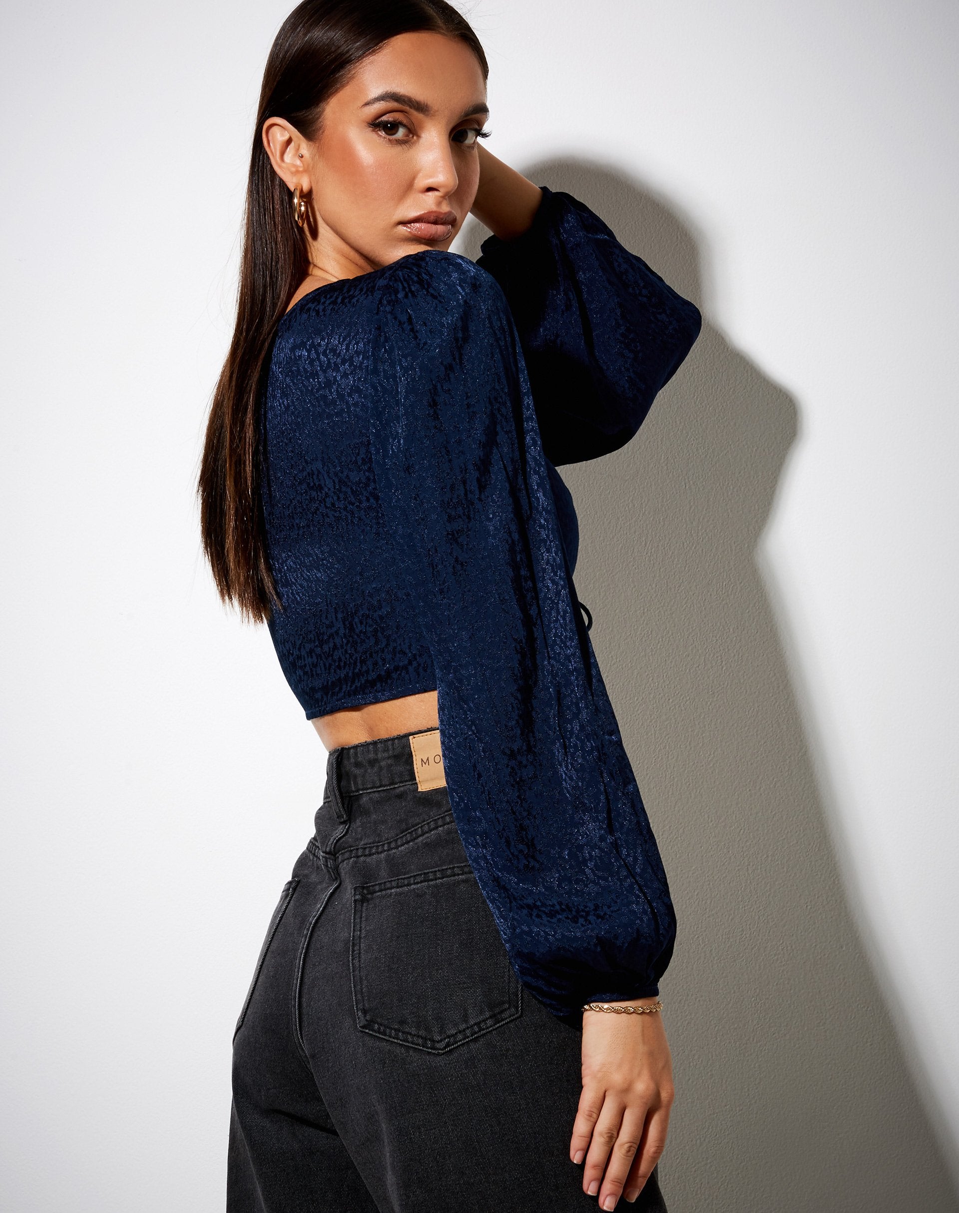 Image de Reilo Crop Top in Satin Cheetah Navy