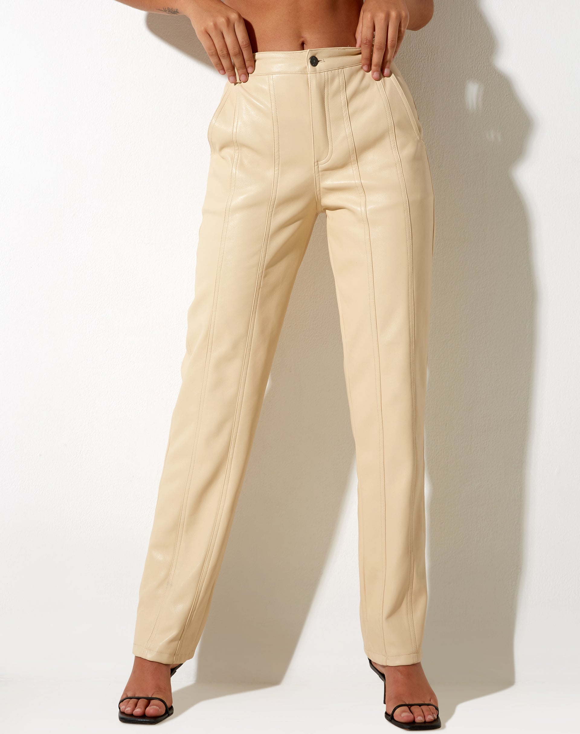 Image du pantalon Centa en beurre de PU