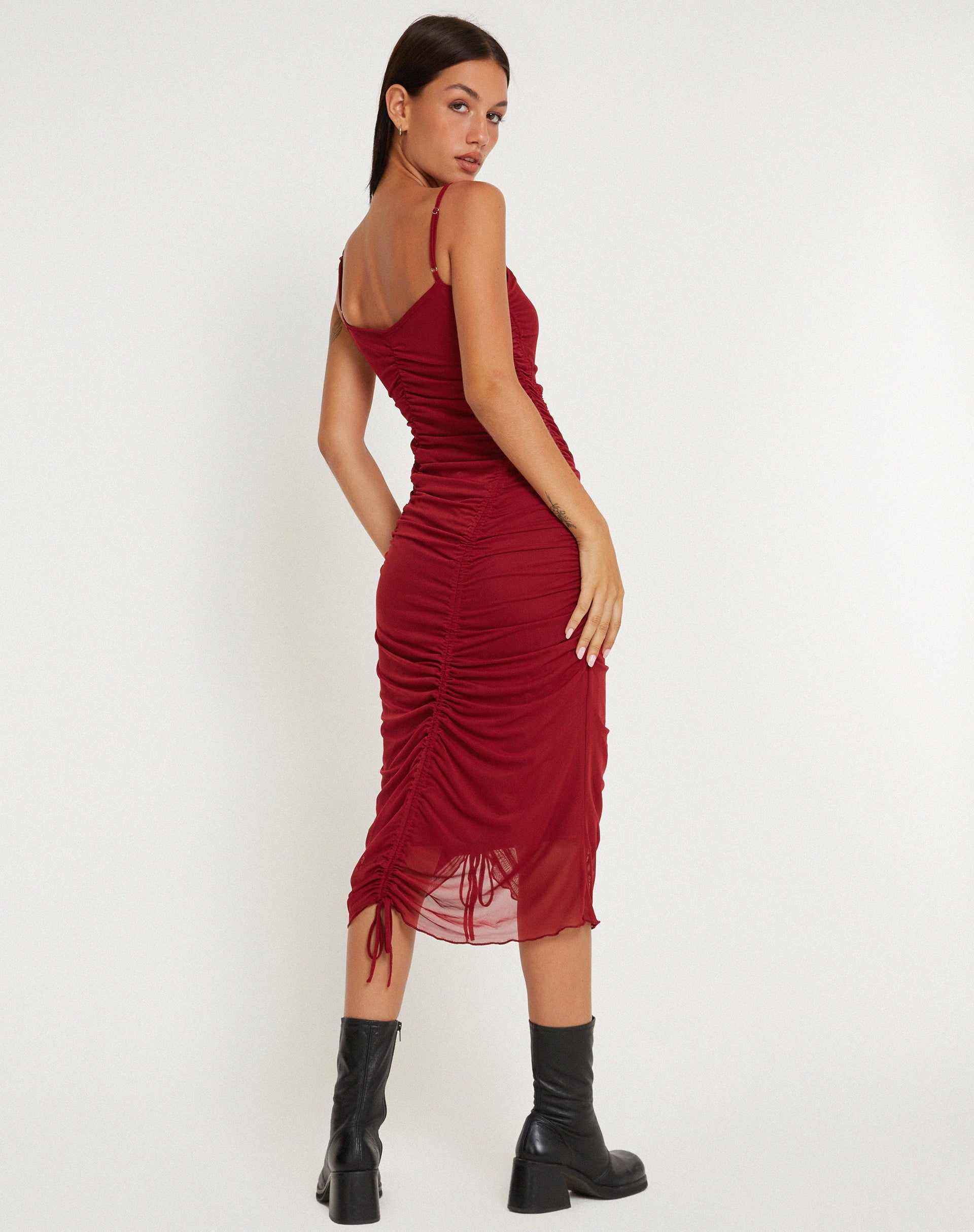 Image de Dulcia Midi Dress in Burgundy
