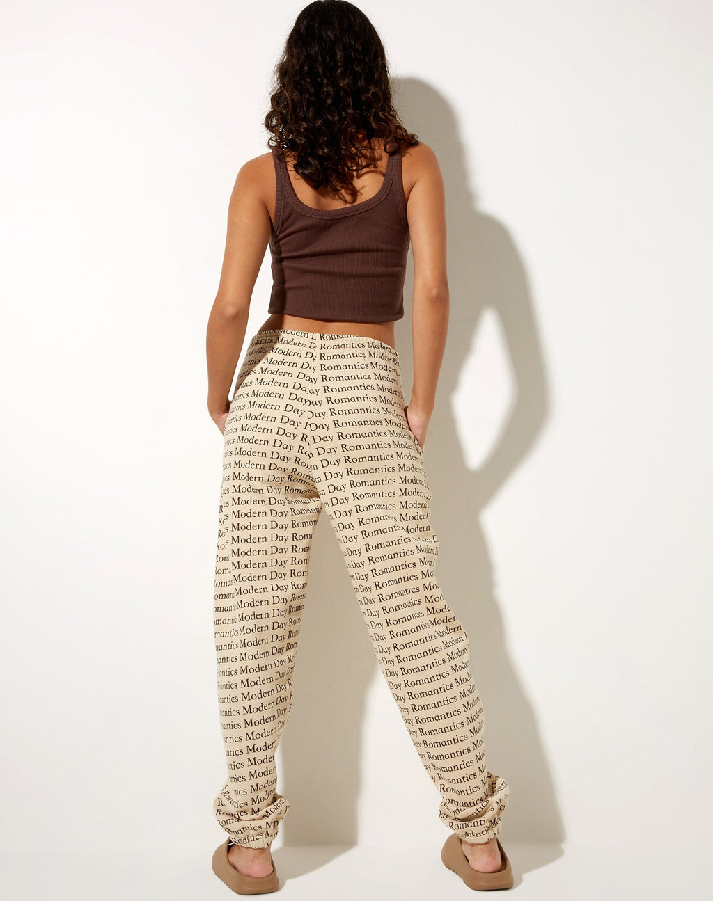 Basta Jogger en Modern Day Romantics